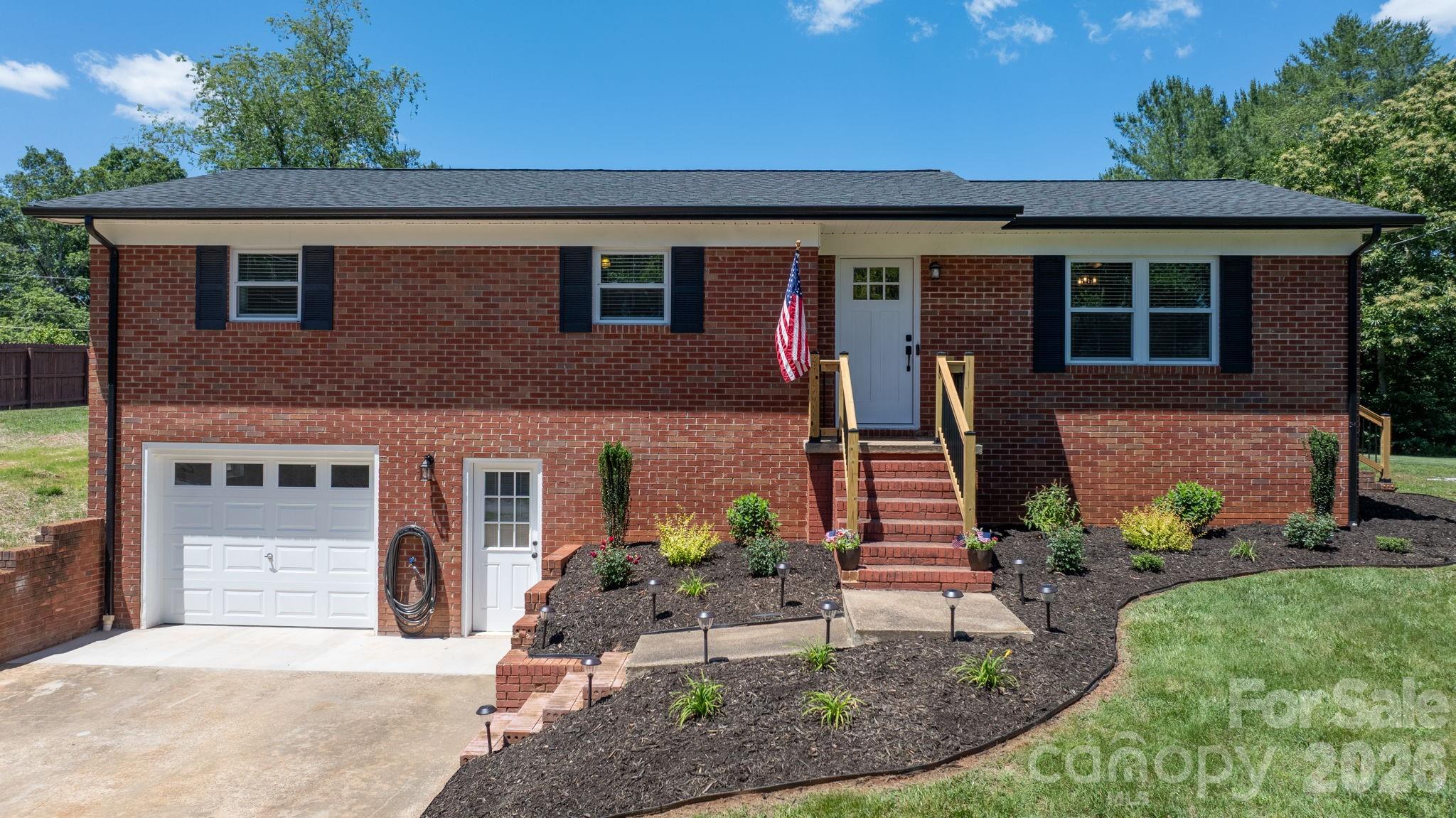 55 Hillsdale Lane — Taylorsville