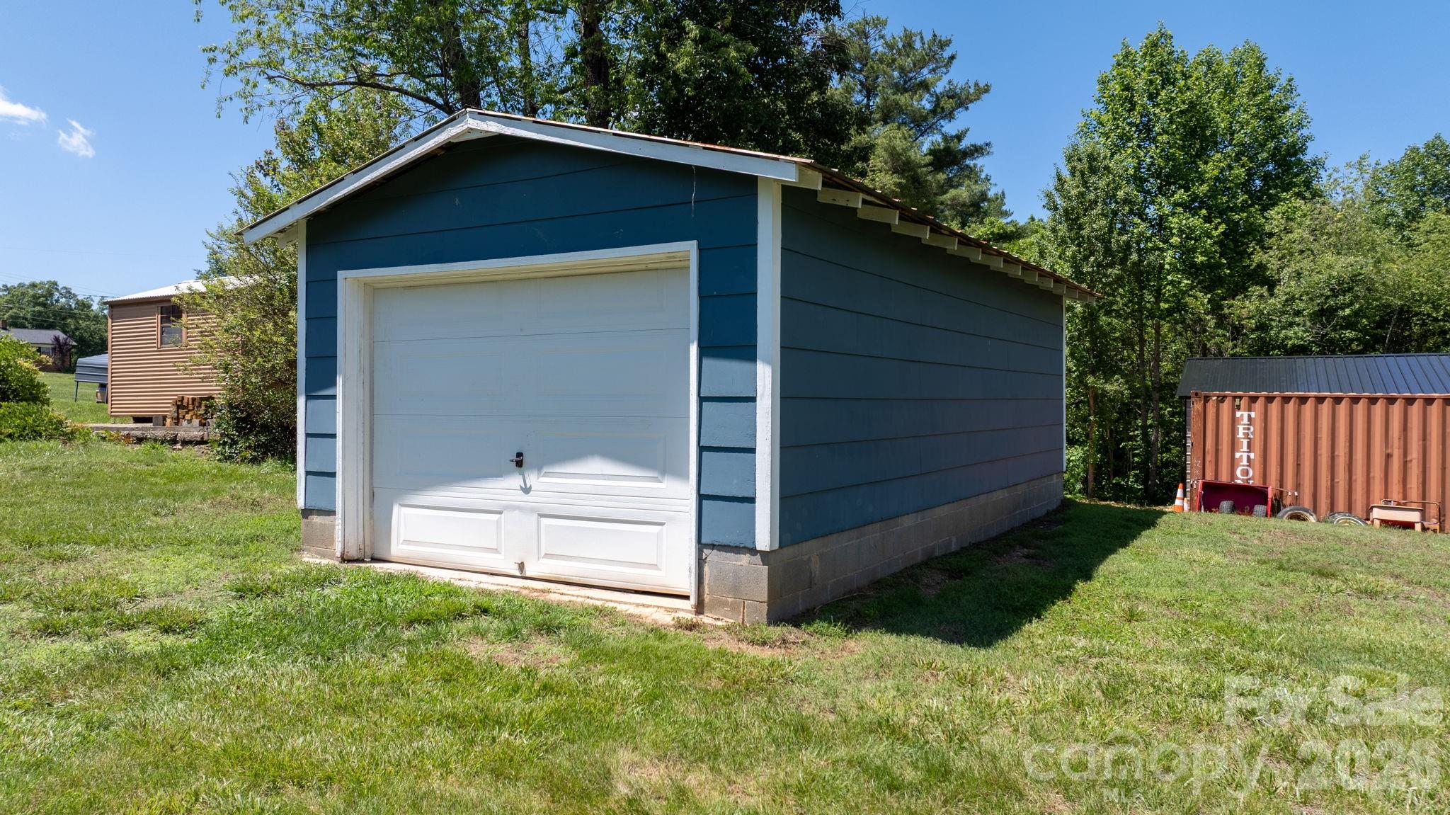 55 Hillsdale Lane — Taylorsville