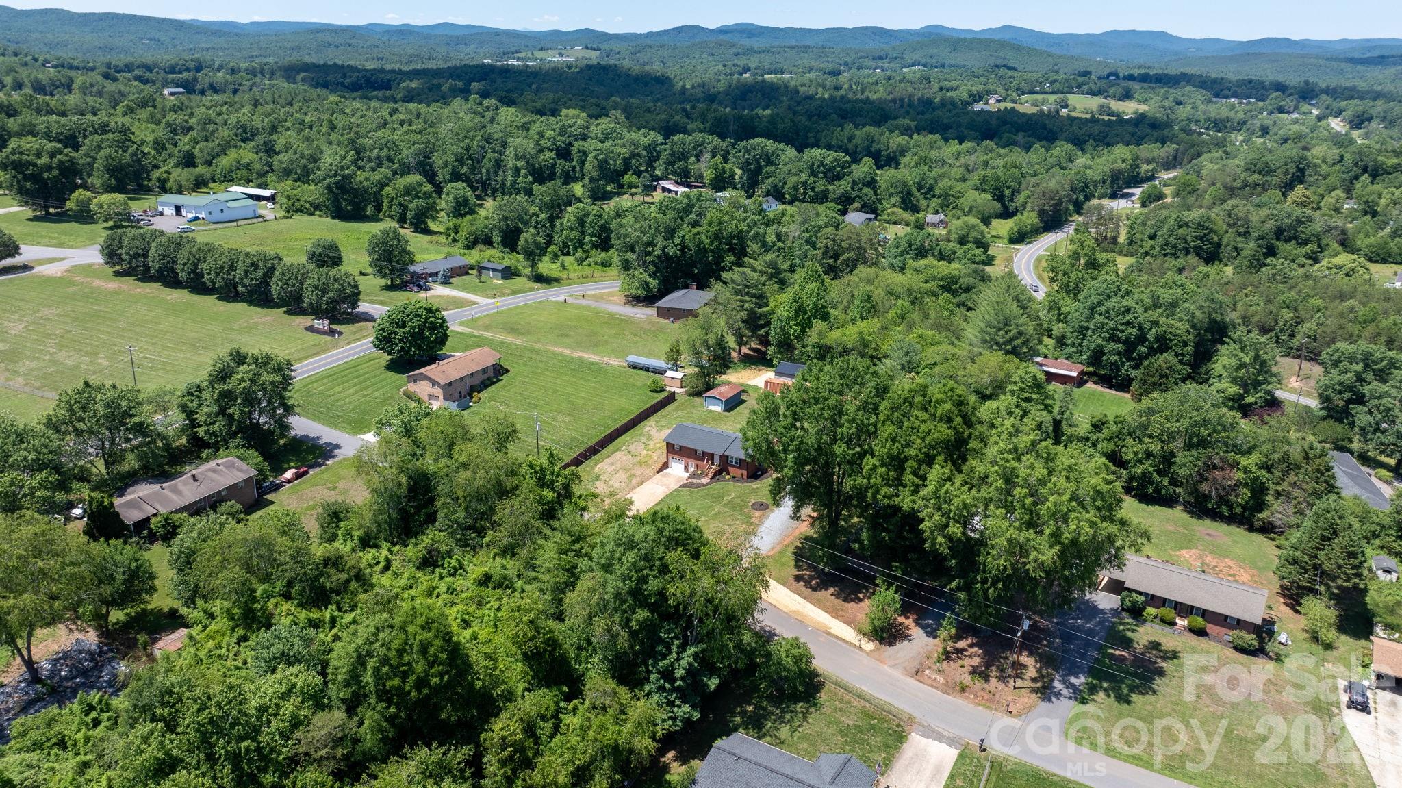 55 Hillsdale Lane — Taylorsville