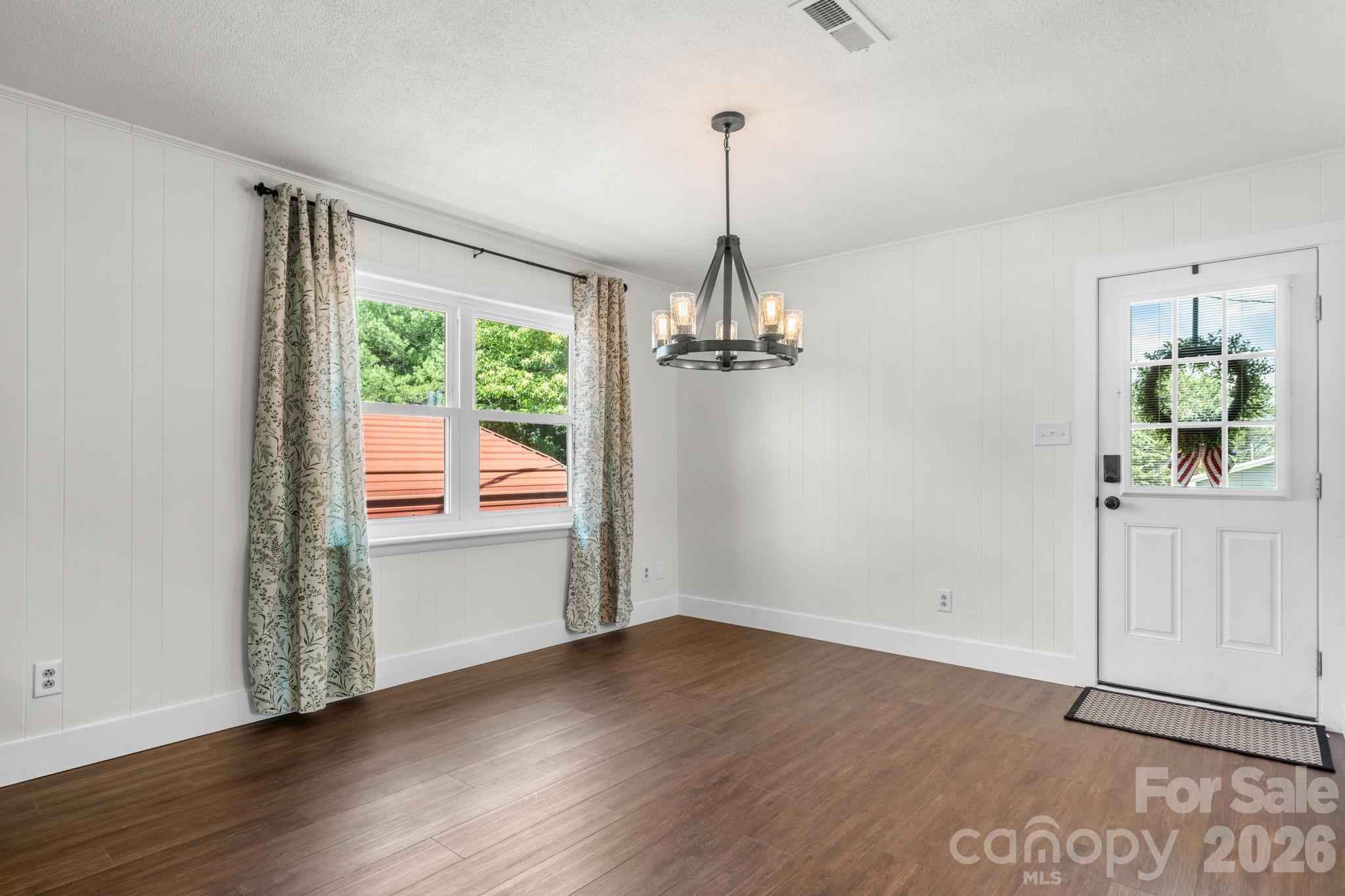 55 Hillsdale Lane — Taylorsville