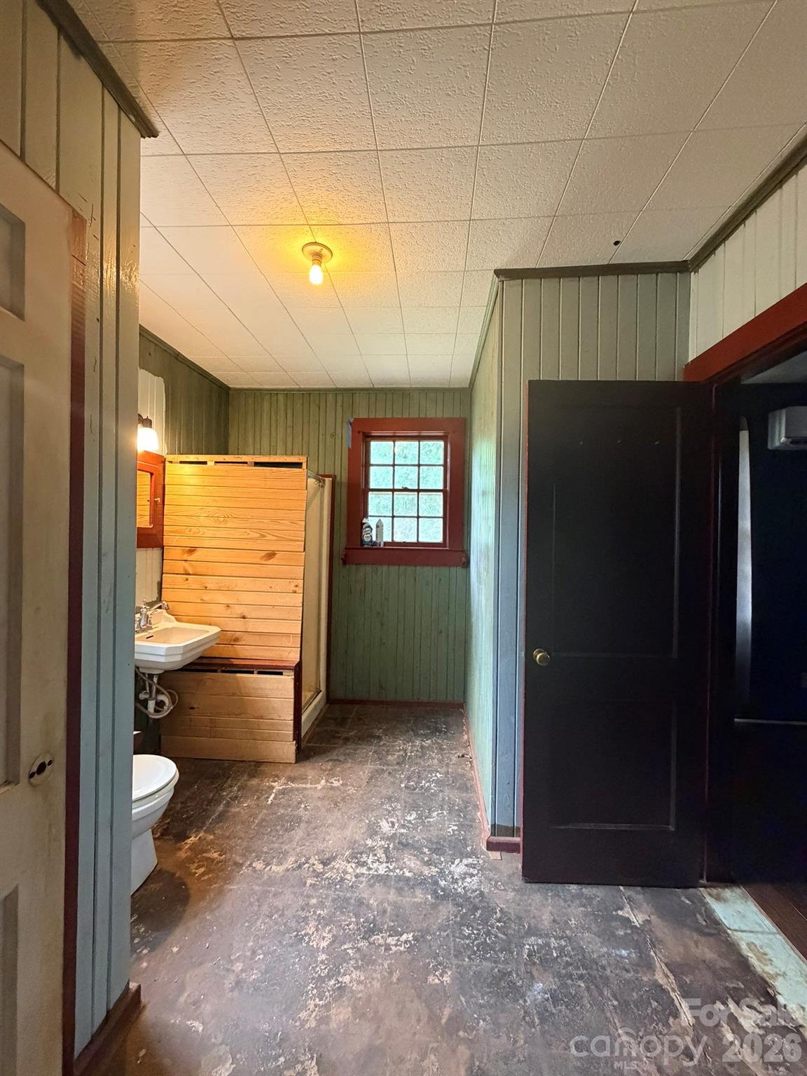 2940 Shue Road — Salisbury