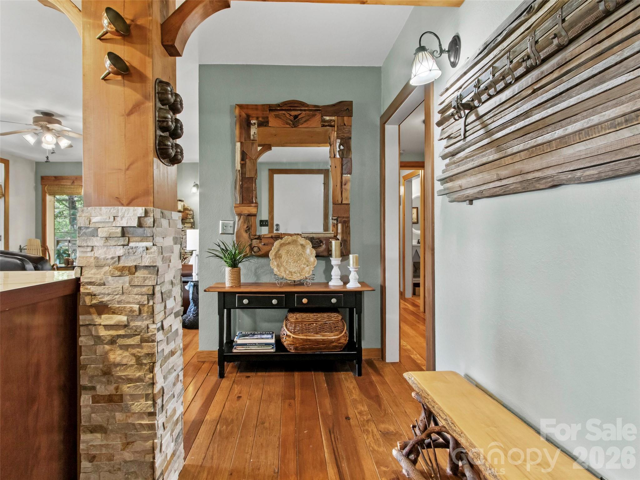 250 Creekside Way #C102 — Burnsville