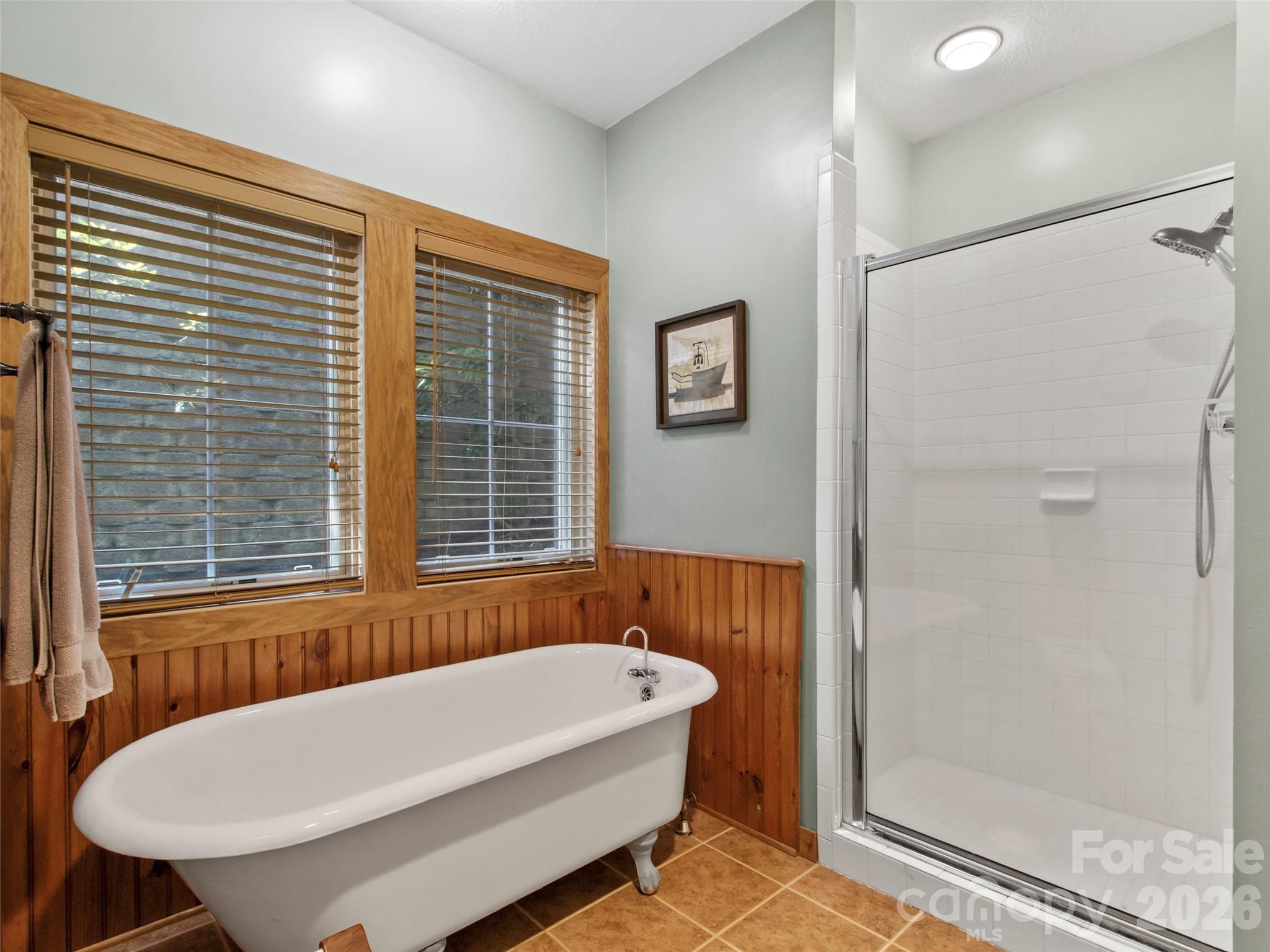 250 Creekside Way #C102 — Burnsville