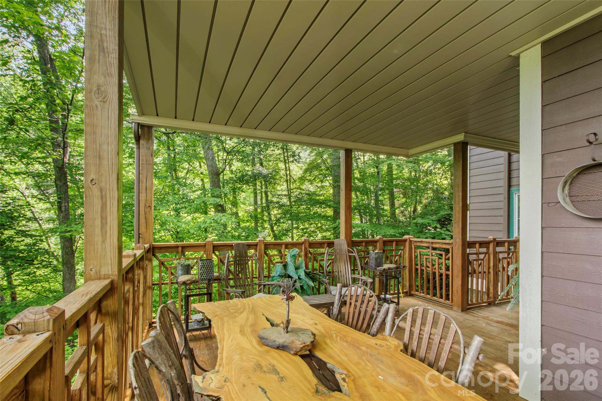 250 Creekside Way #C102 — Burnsville