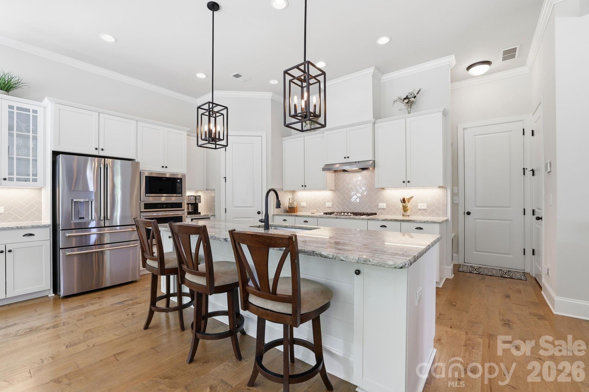 7803 Waverly Walk Avenue — Charlotte