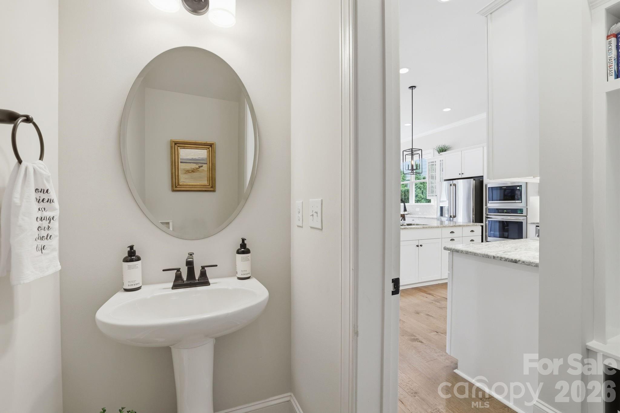 7803 Waverly Walk Avenue — Charlotte
