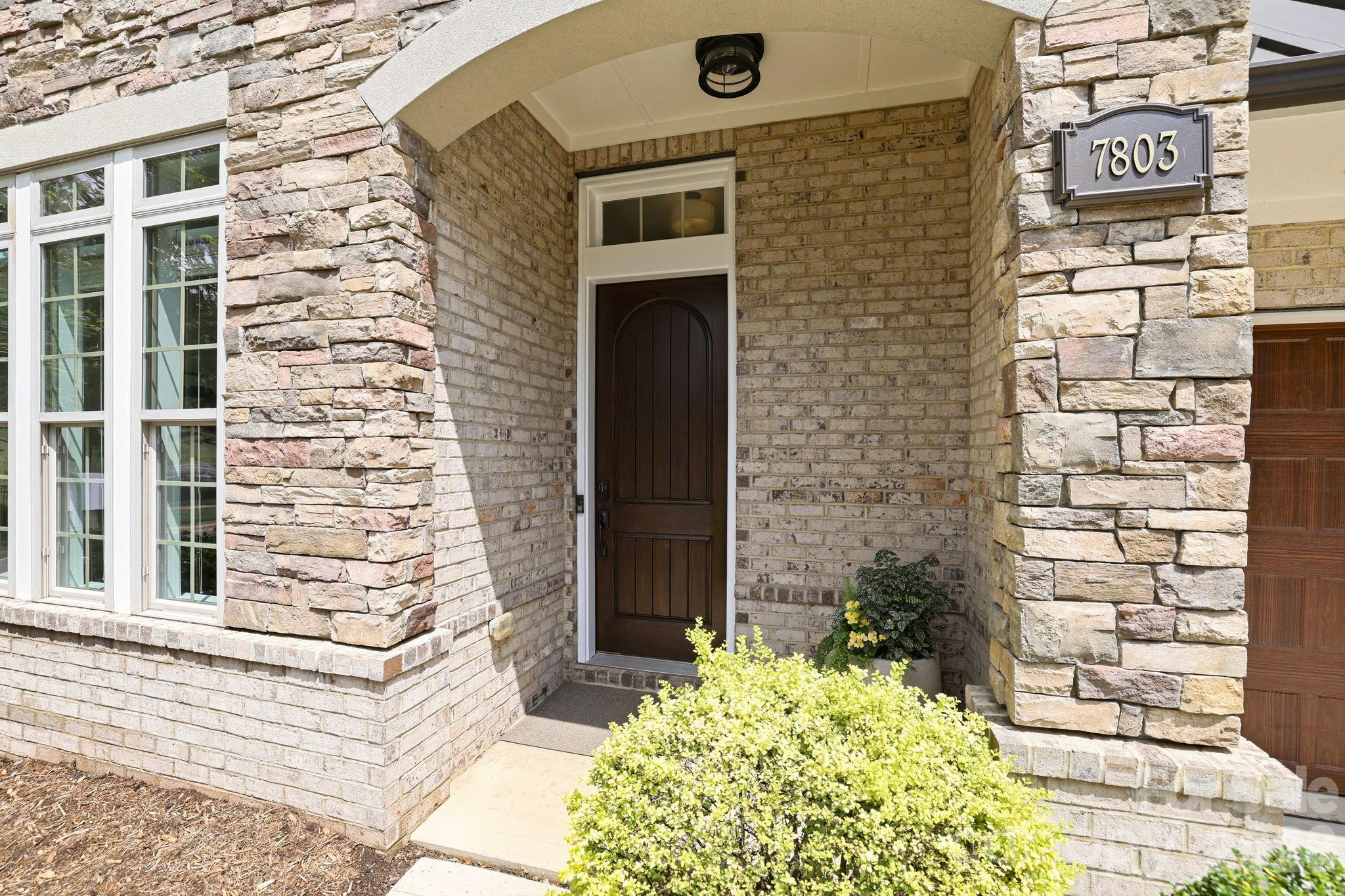 7803 Waverly Walk Avenue — Charlotte