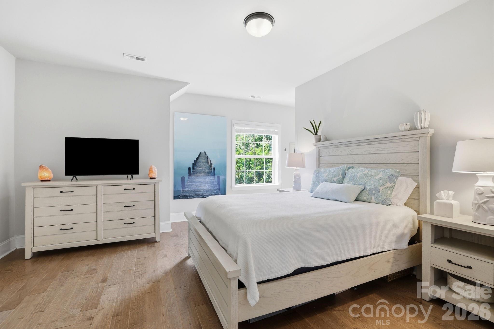 7803 Waverly Walk Avenue — Charlotte