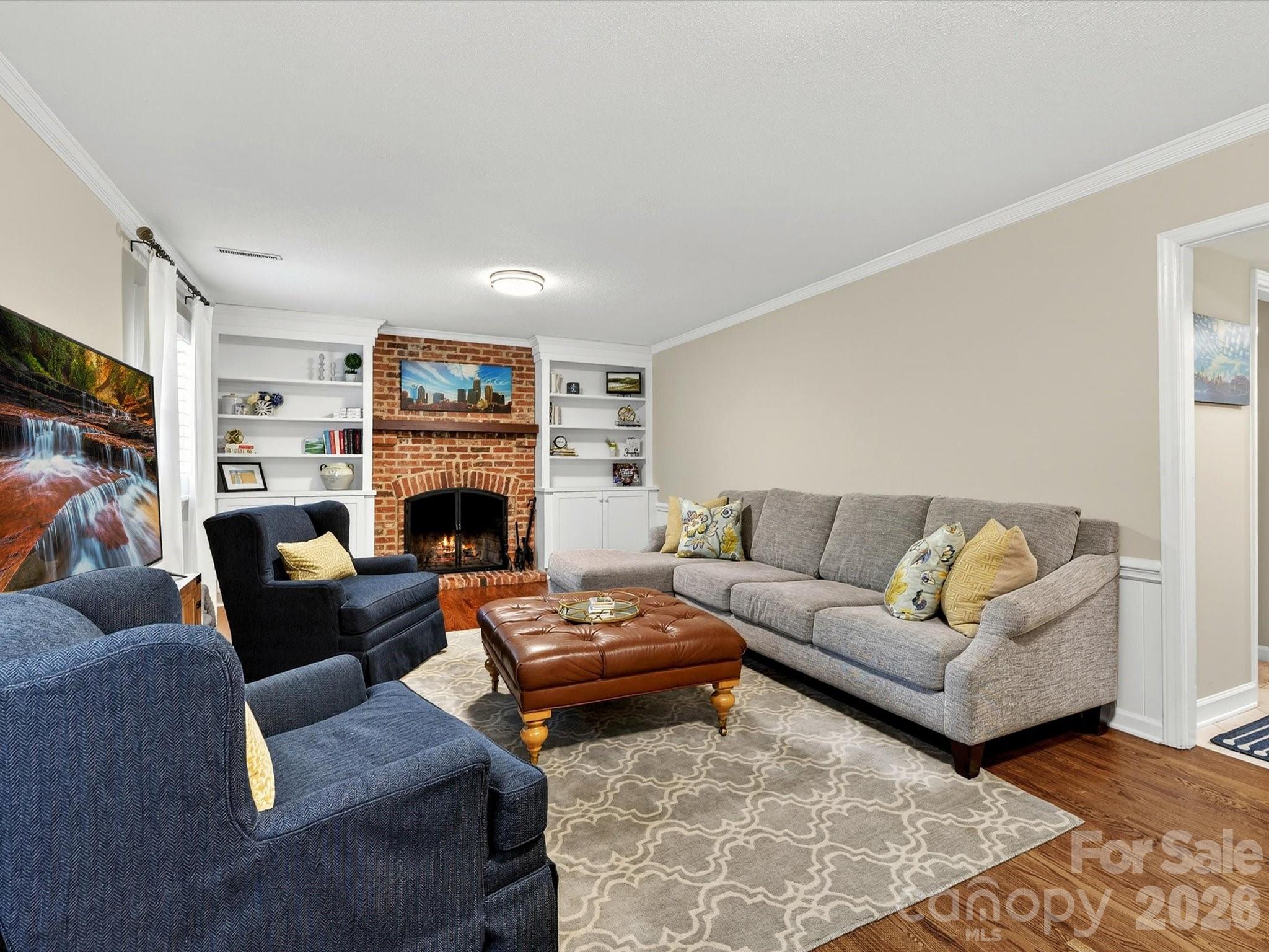 7531 Whistlestop Road — Charlotte