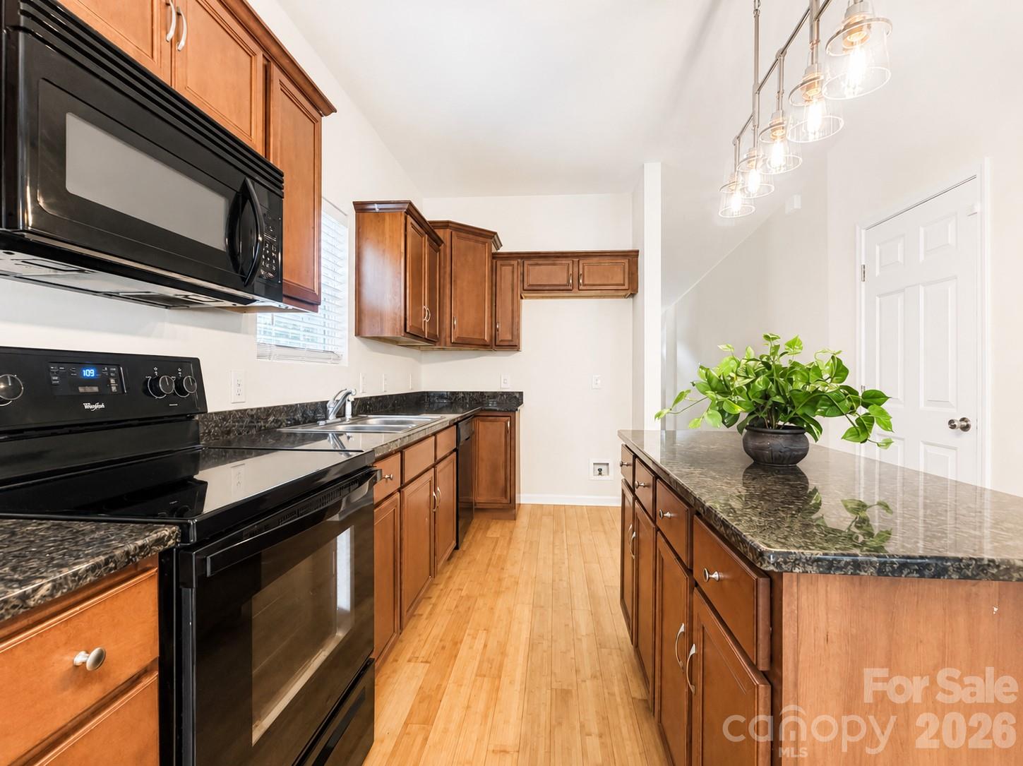 115 High Bluff Circle — Mooresville