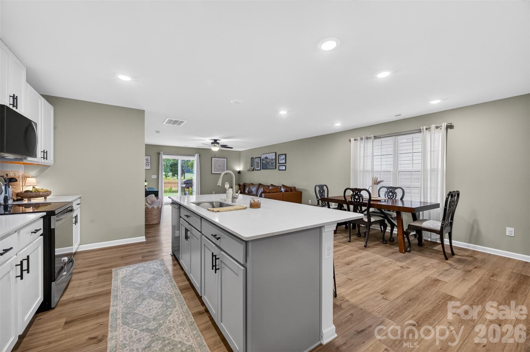 2172 Trollinger Drive — Catawba