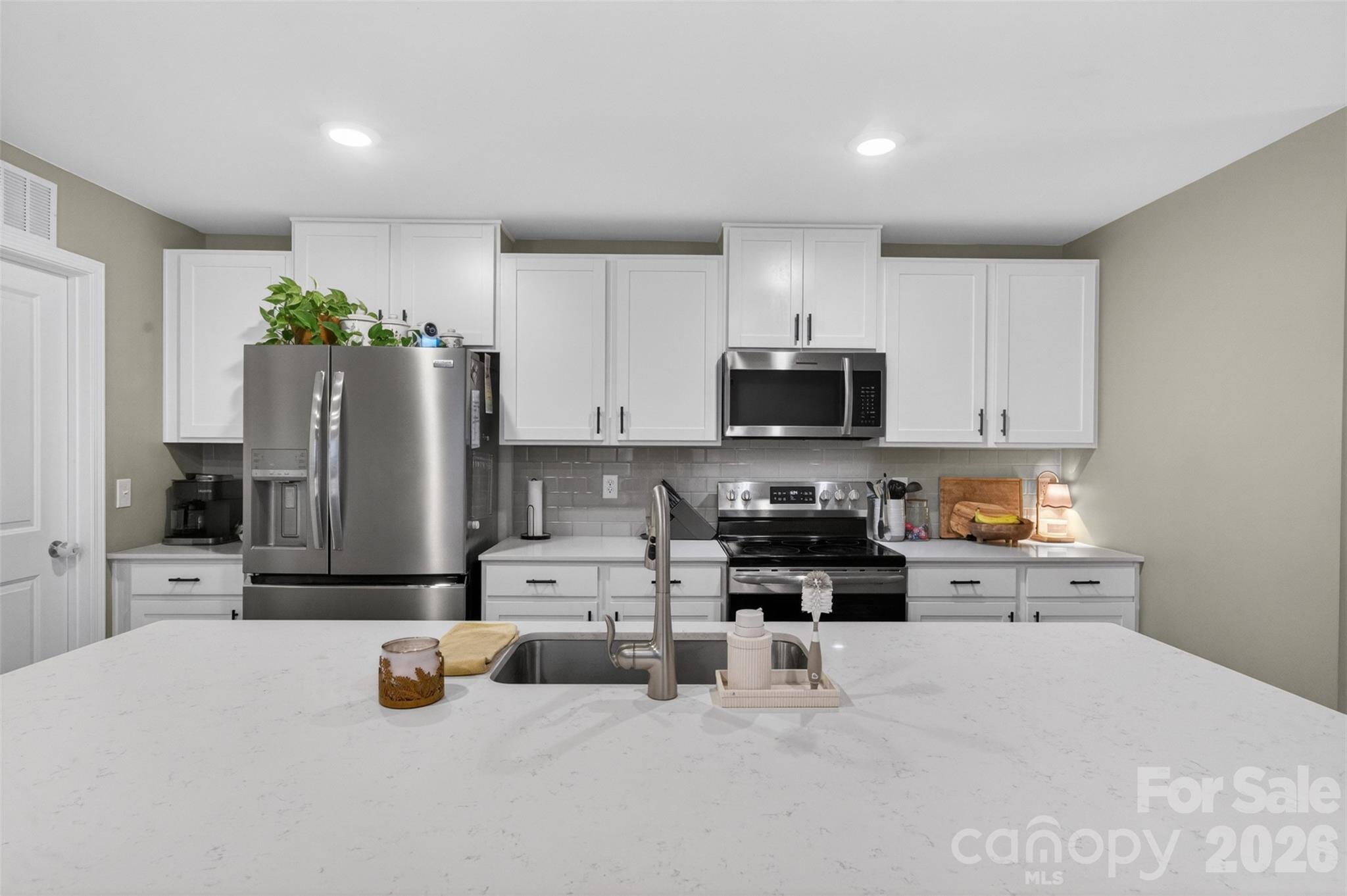 2172 Trollinger Drive — Catawba