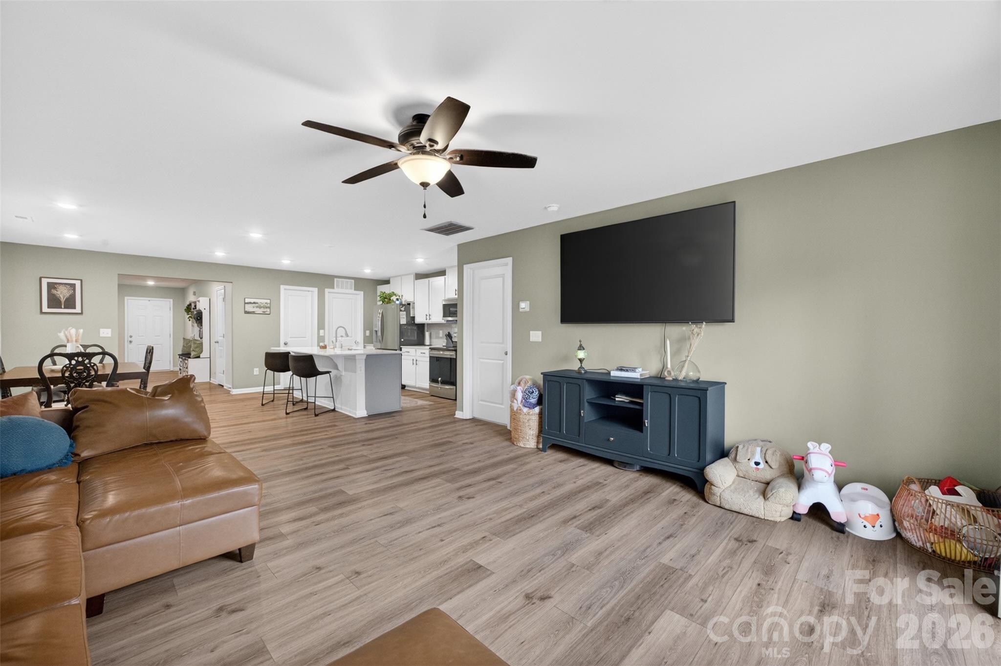 2172 Trollinger Drive — Catawba
