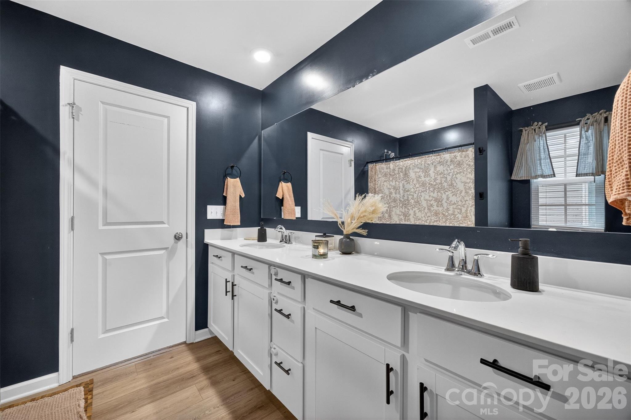 2172 Trollinger Drive — Catawba