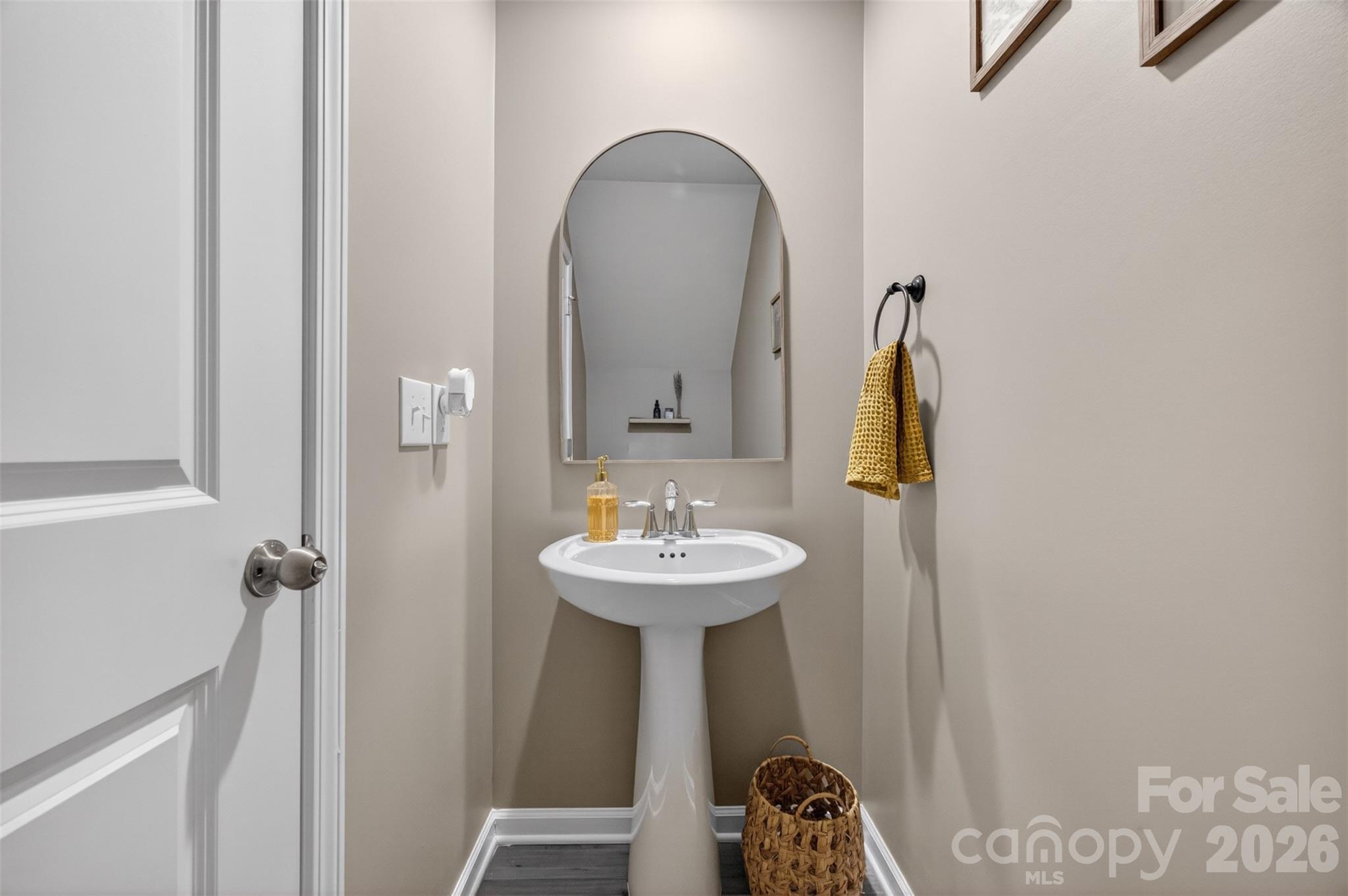 2172 Trollinger Drive — Catawba