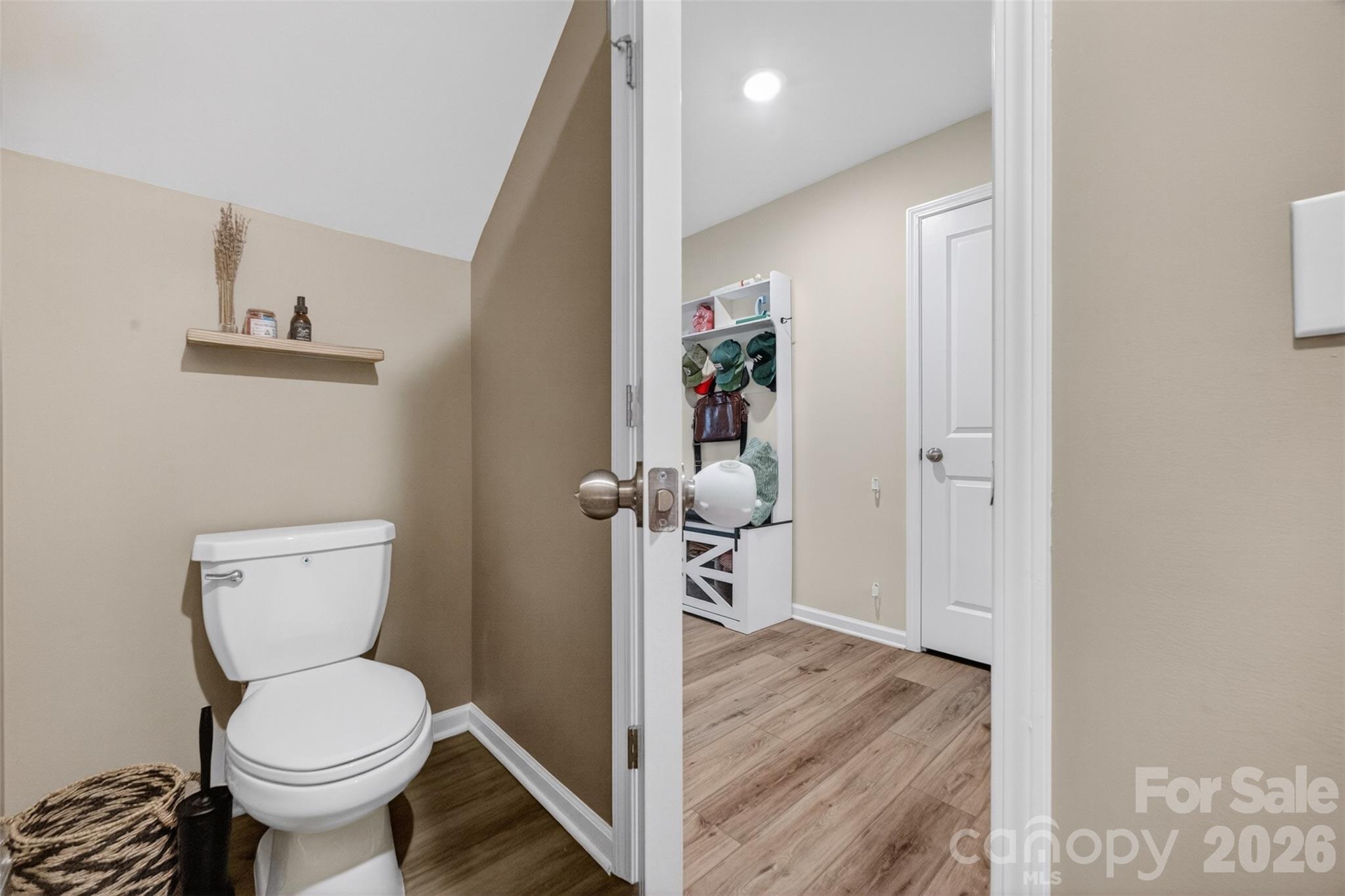 2172 Trollinger Drive — Catawba