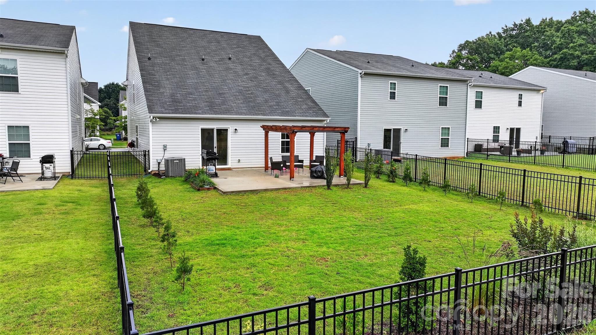 2172 Trollinger Drive — Catawba