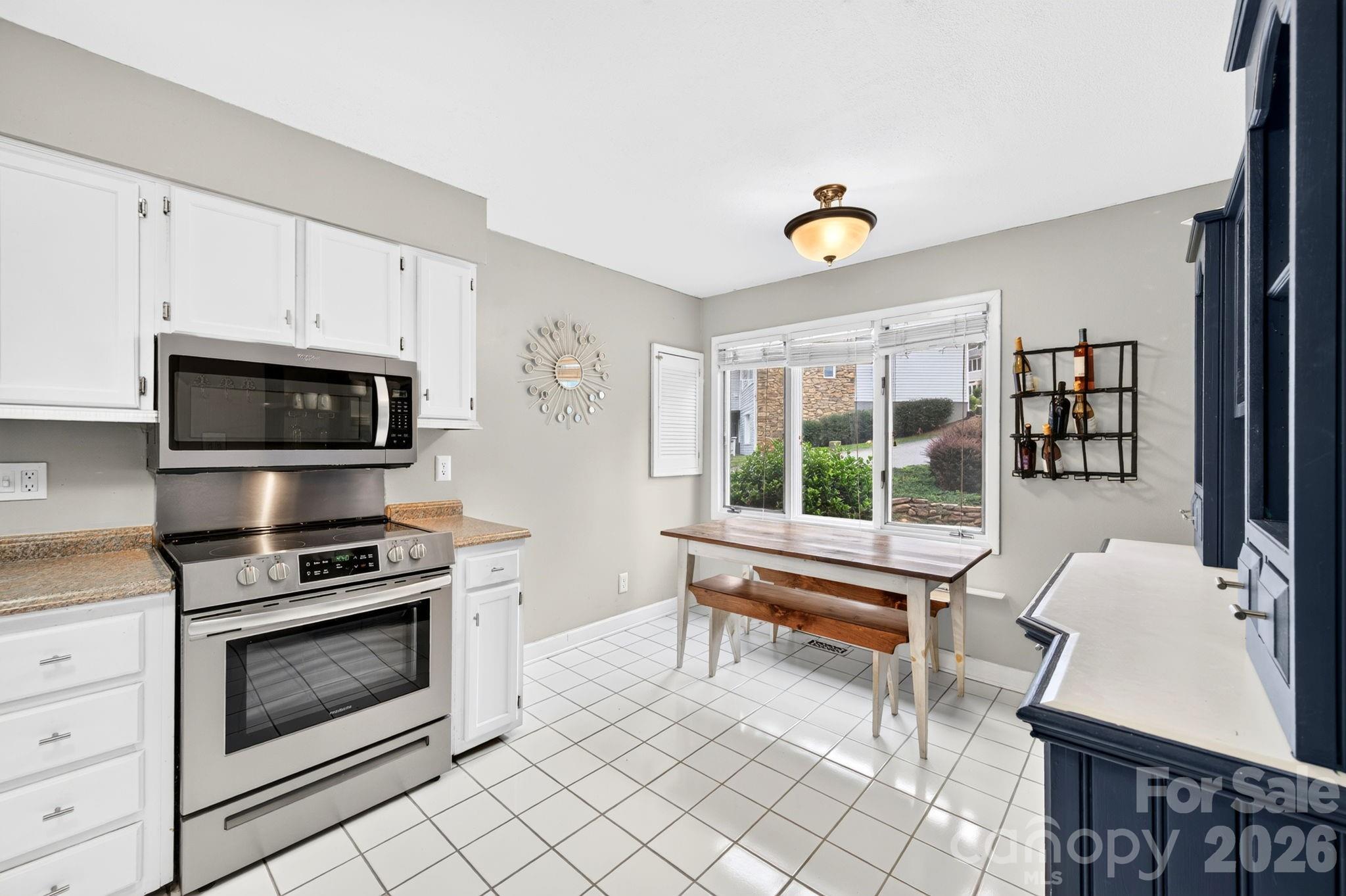 54 Hollybrook Drive — Asheville