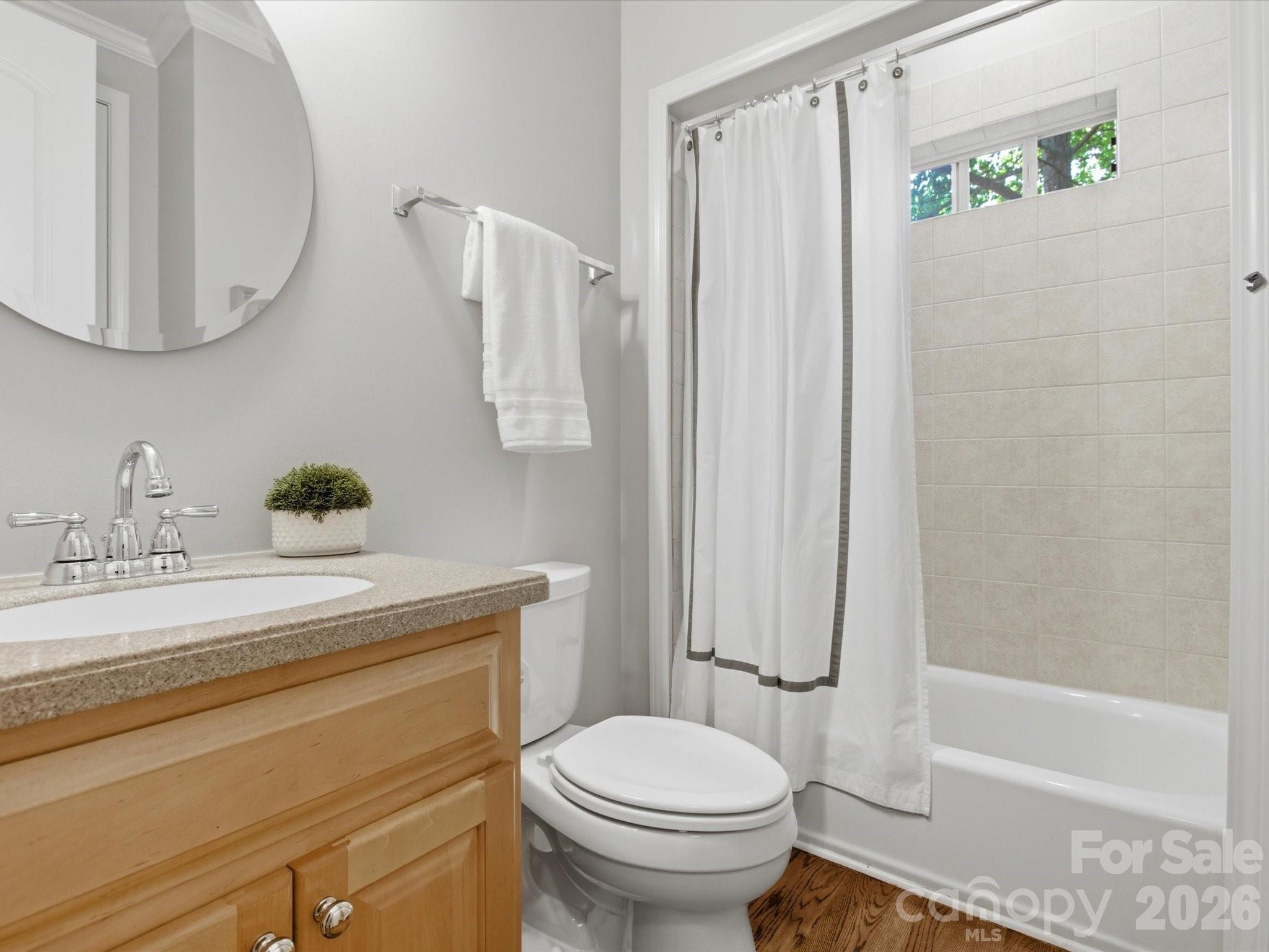 1104 Lytton Lane — Matthews