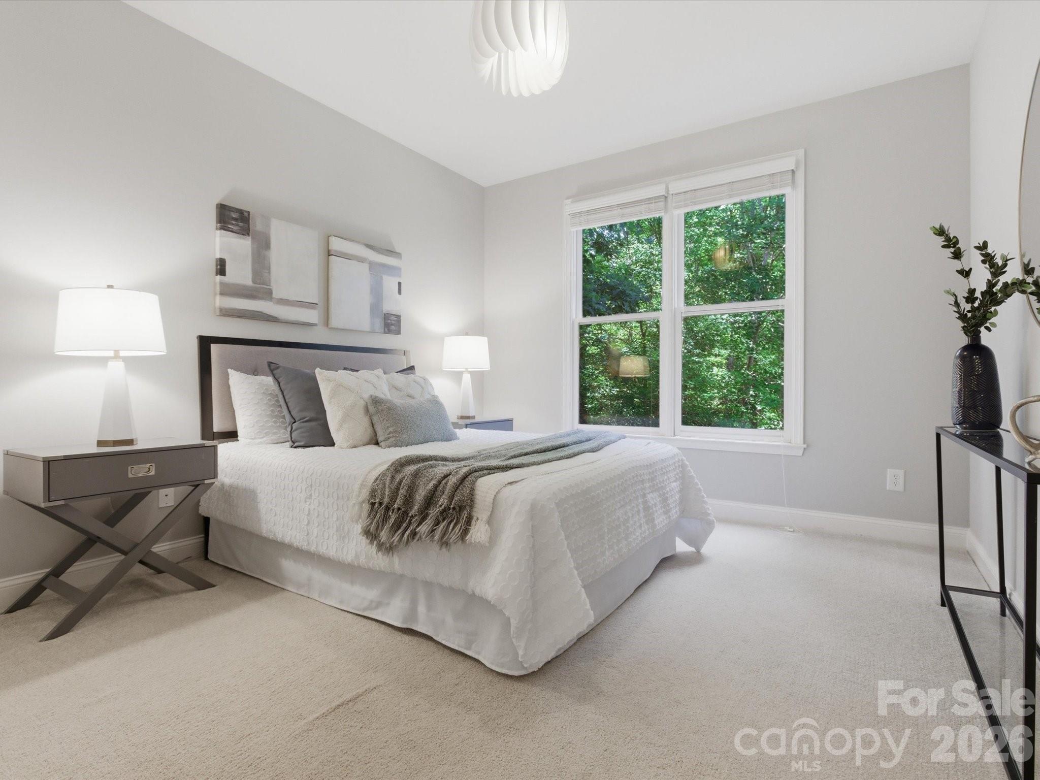1104 Lytton Lane — Matthews