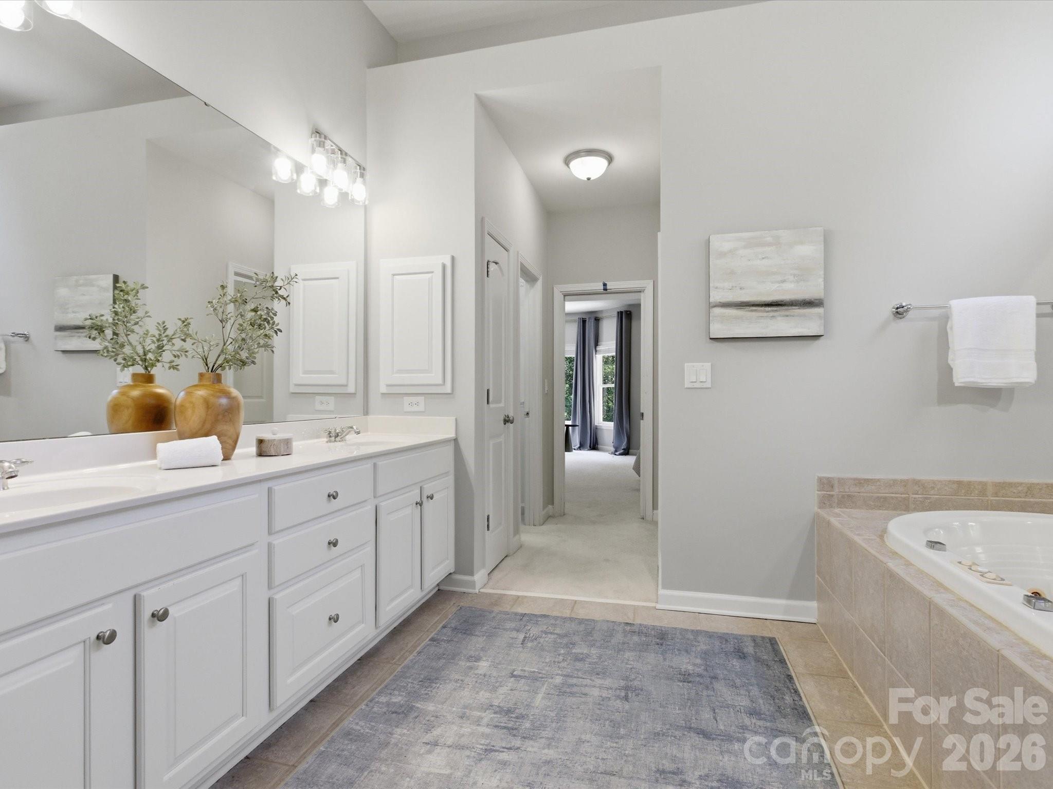 1104 Lytton Lane — Matthews