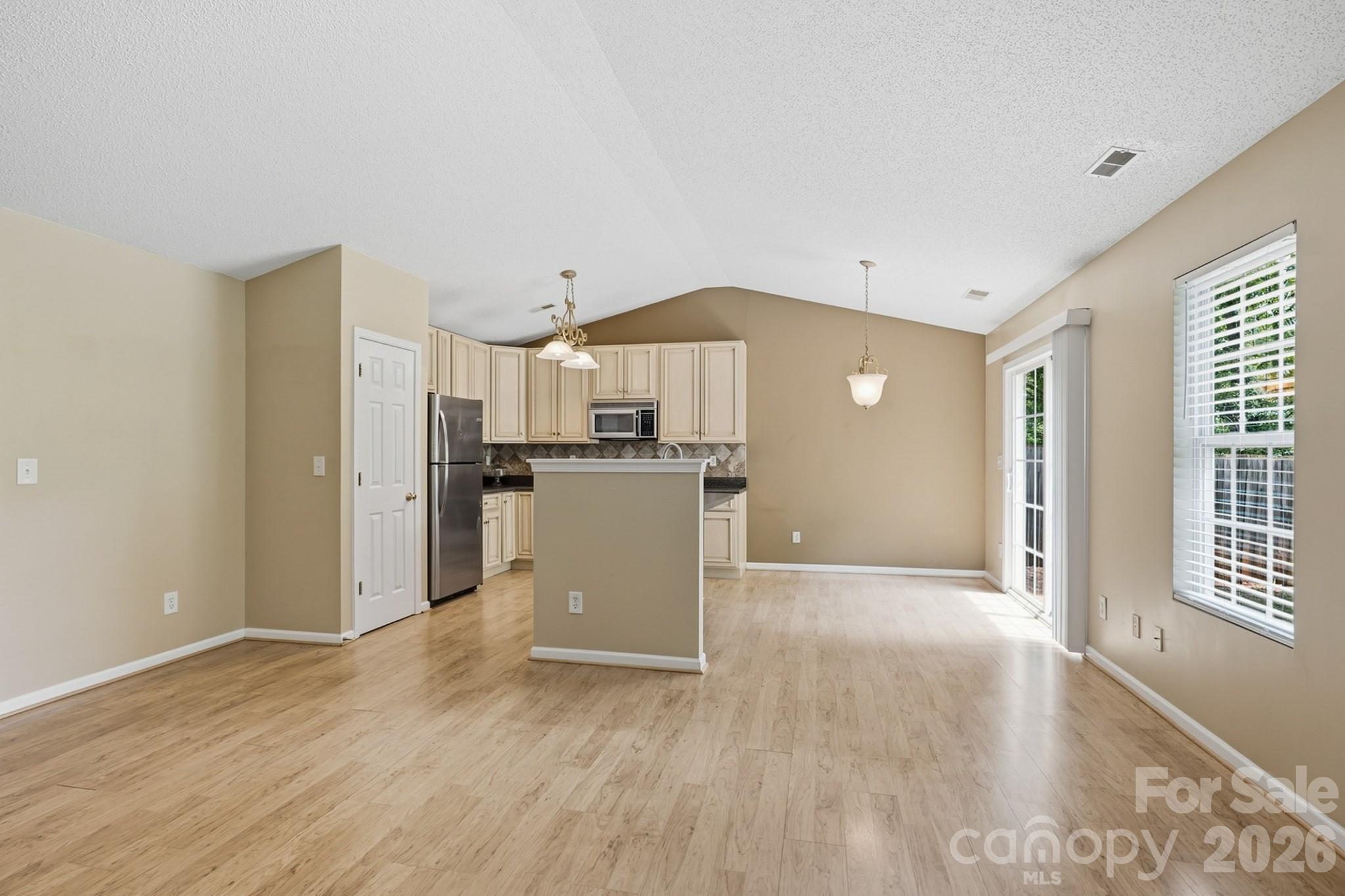 2244 Wexford Way — Statesville