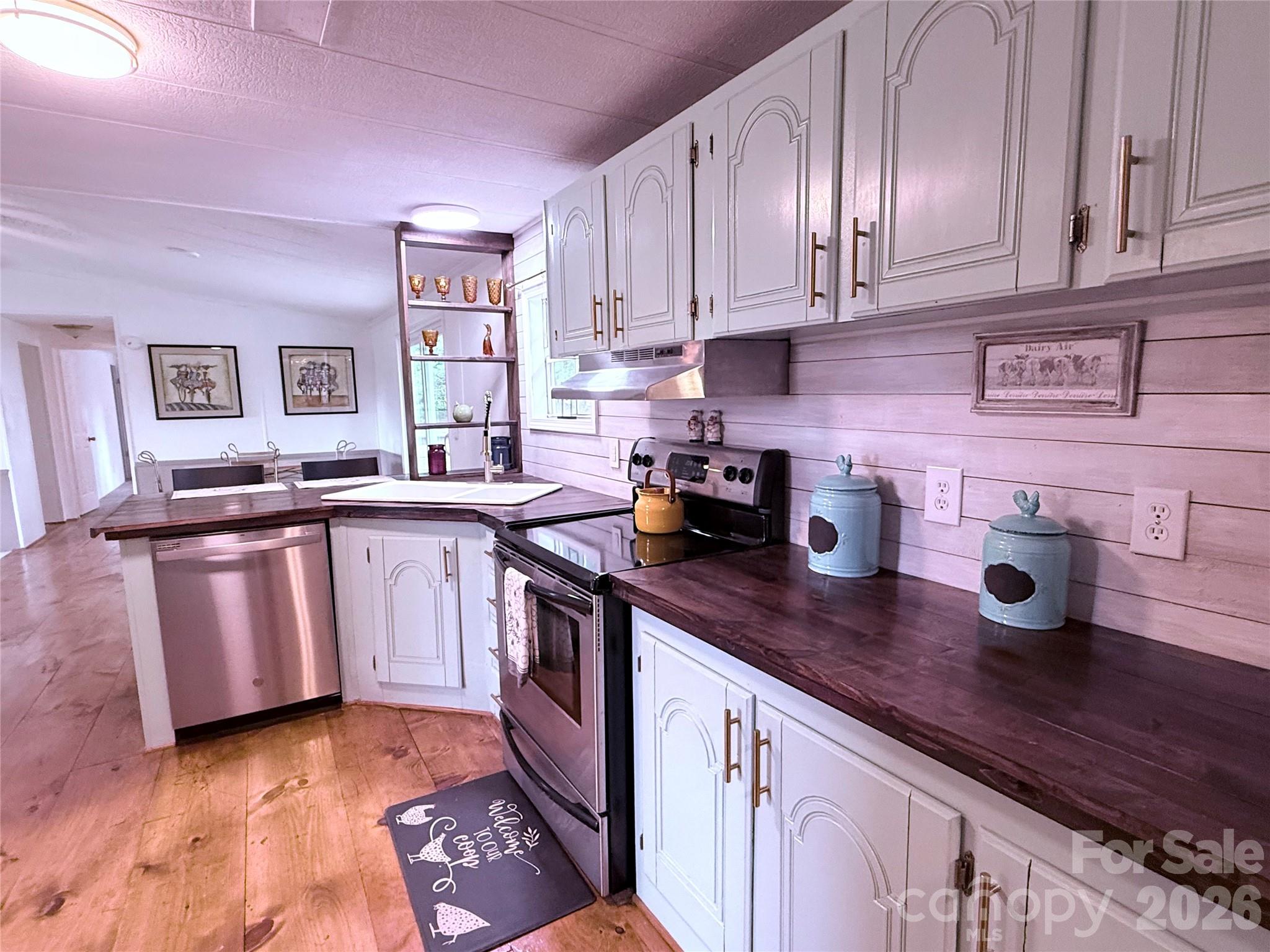 33 Honeysuckle Lane — Taylorsville