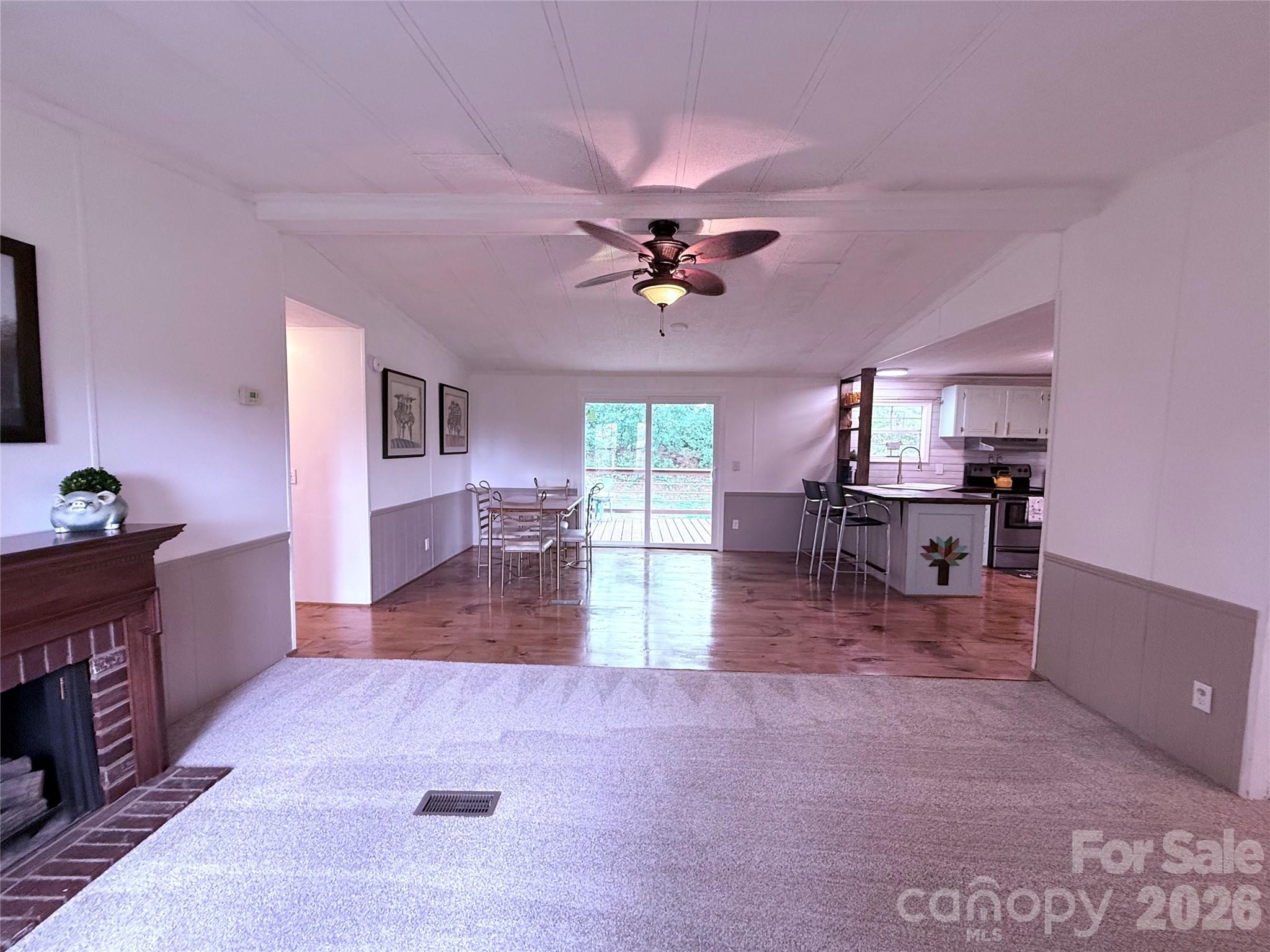 33 Honeysuckle Lane — Taylorsville