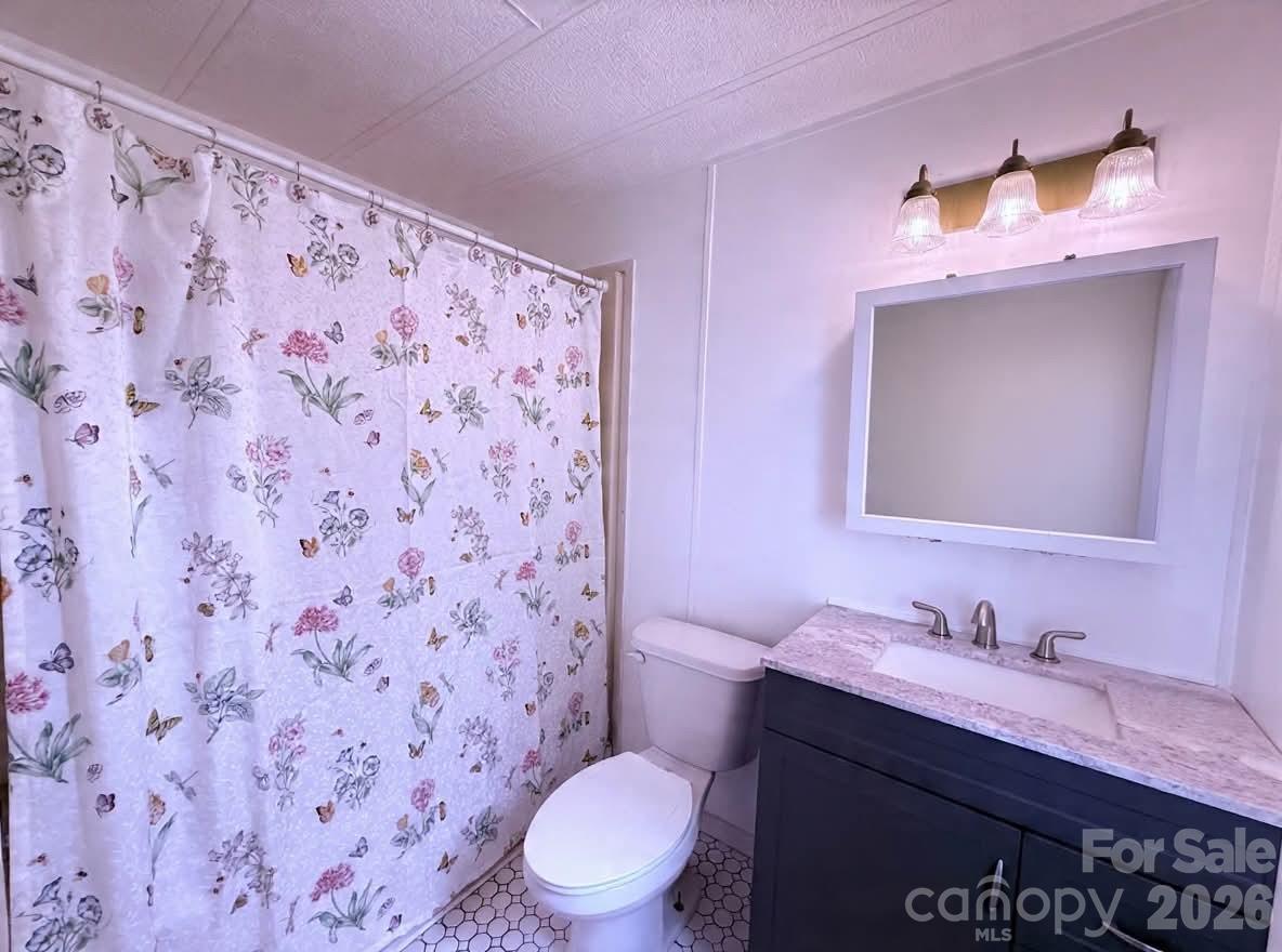 33 Honeysuckle Lane — Taylorsville