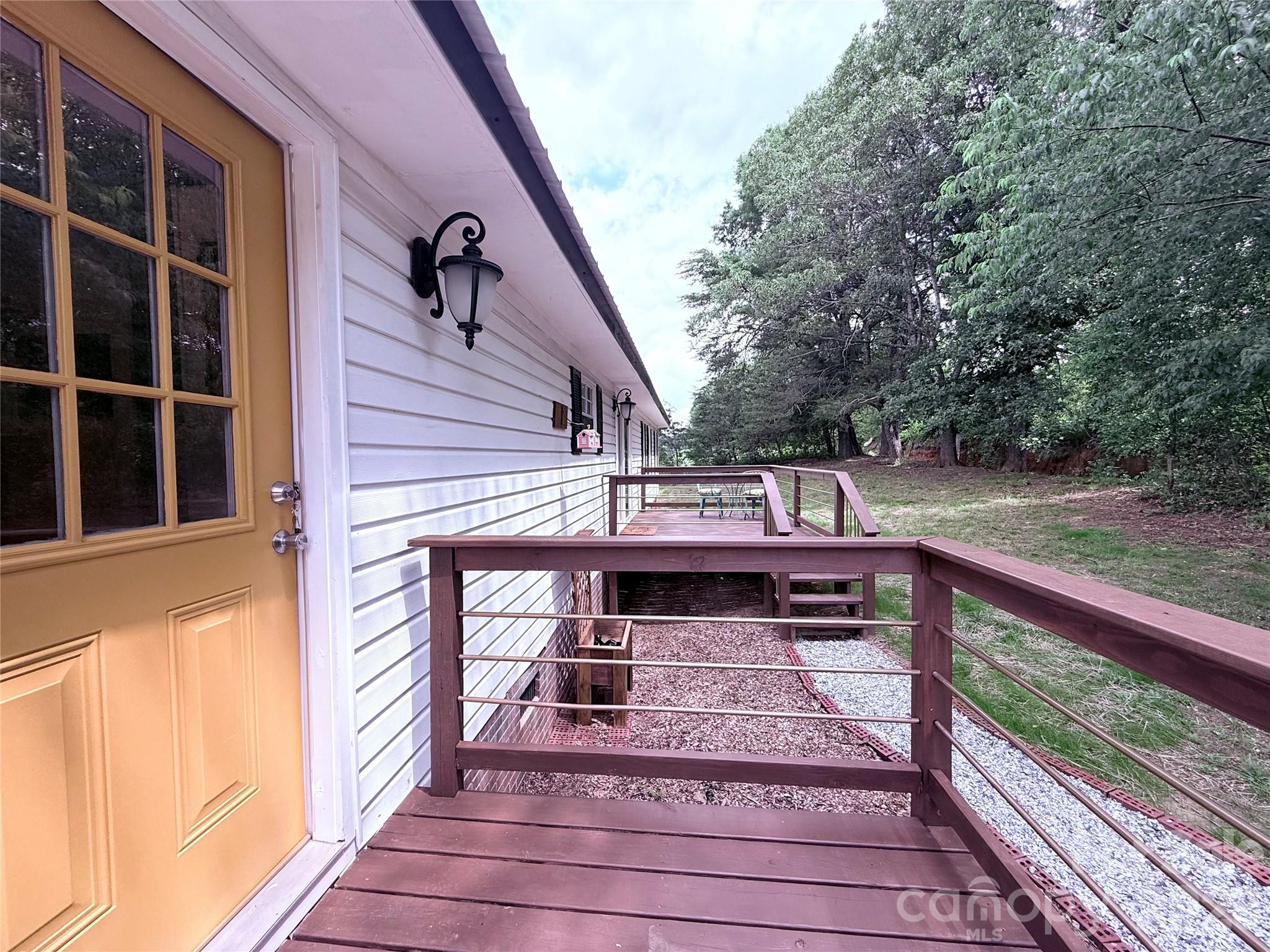 33 Honeysuckle Lane — Taylorsville