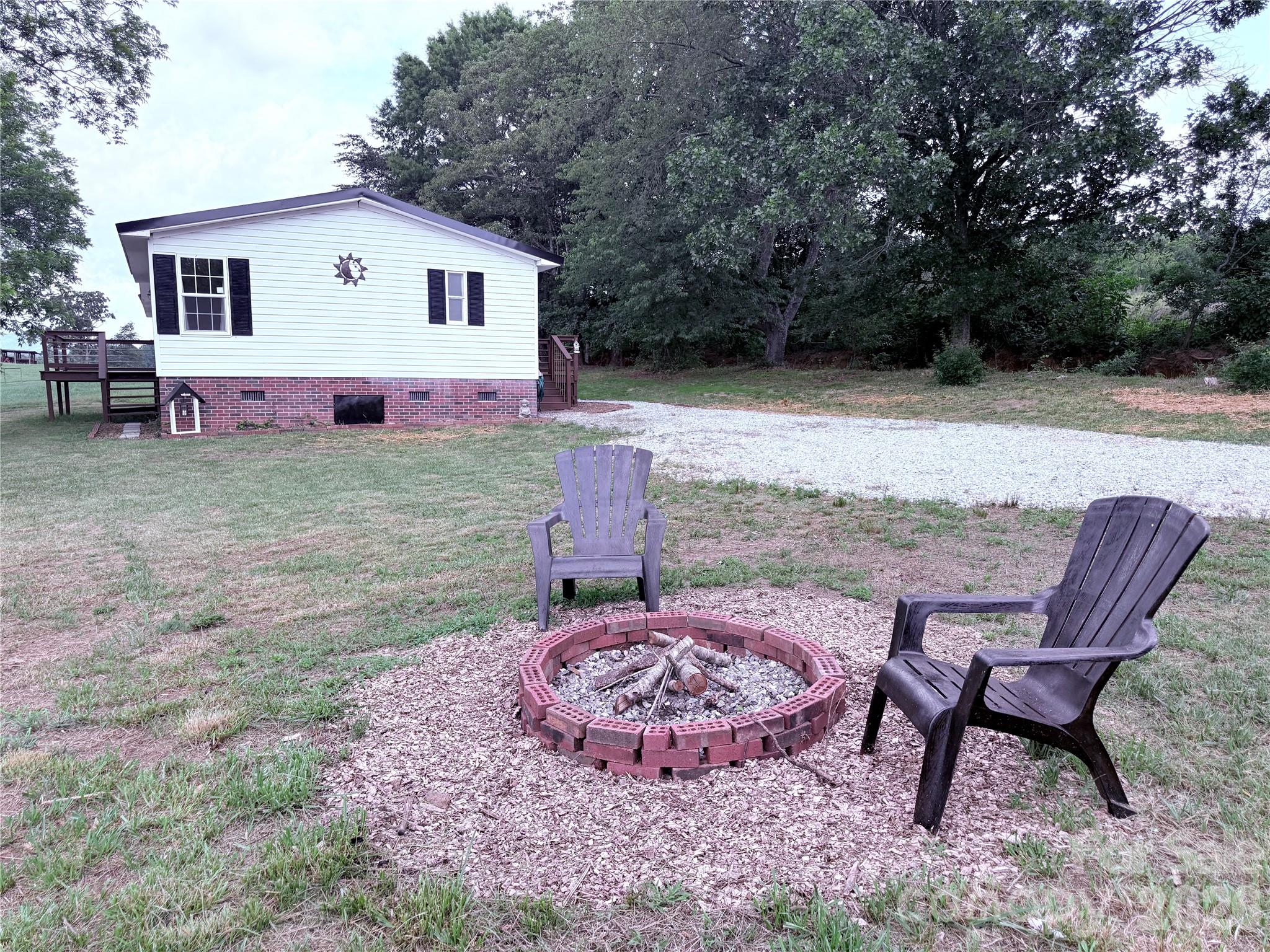 33 Honeysuckle Lane — Taylorsville