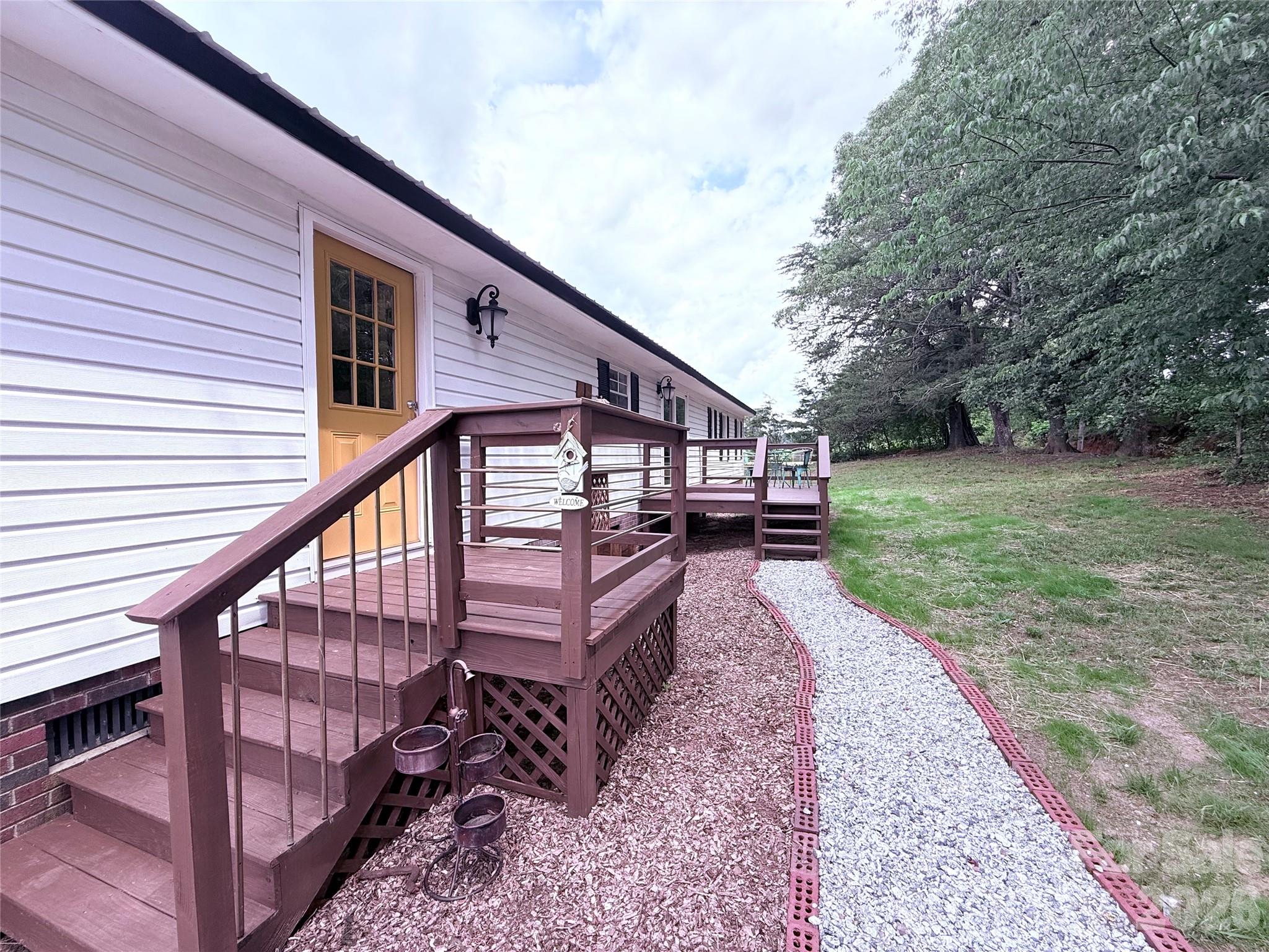 33 Honeysuckle Lane — Taylorsville
