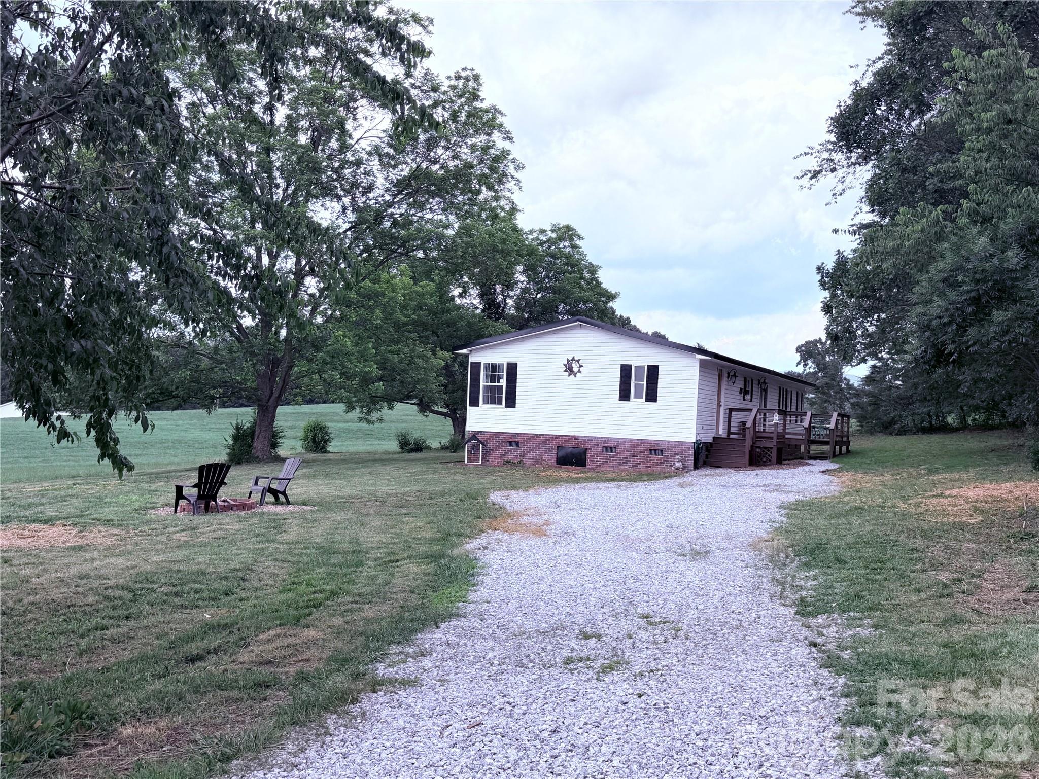 33 Honeysuckle Lane — Taylorsville