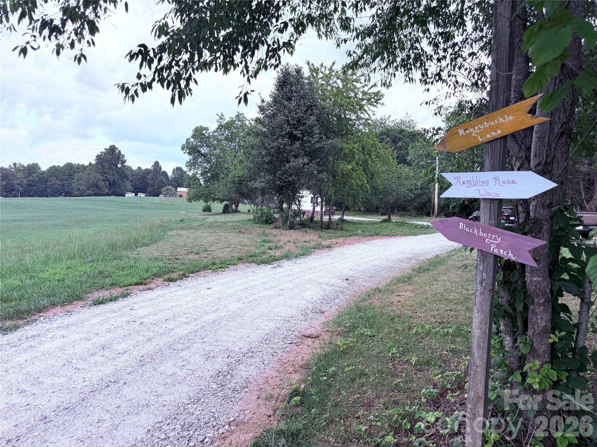 33 Honeysuckle Lane — Taylorsville