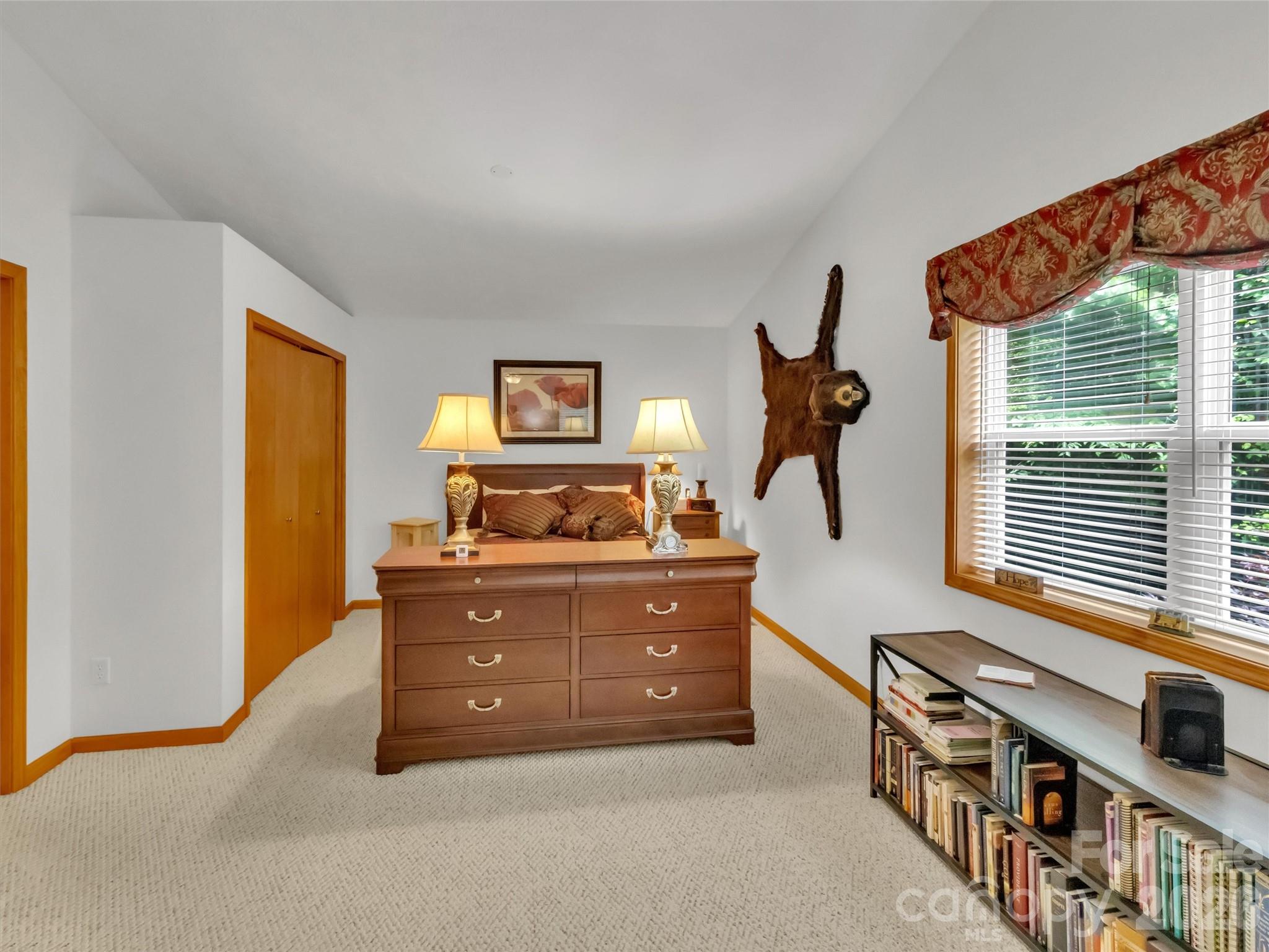 33 Buttercup Place — Maggie Valley