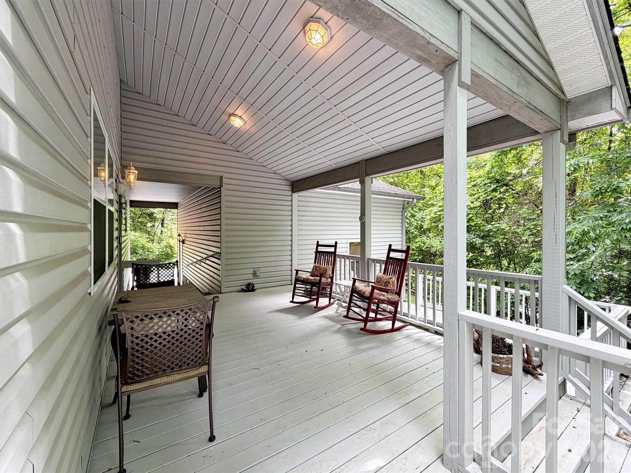 33 Buttercup Place — Maggie Valley
