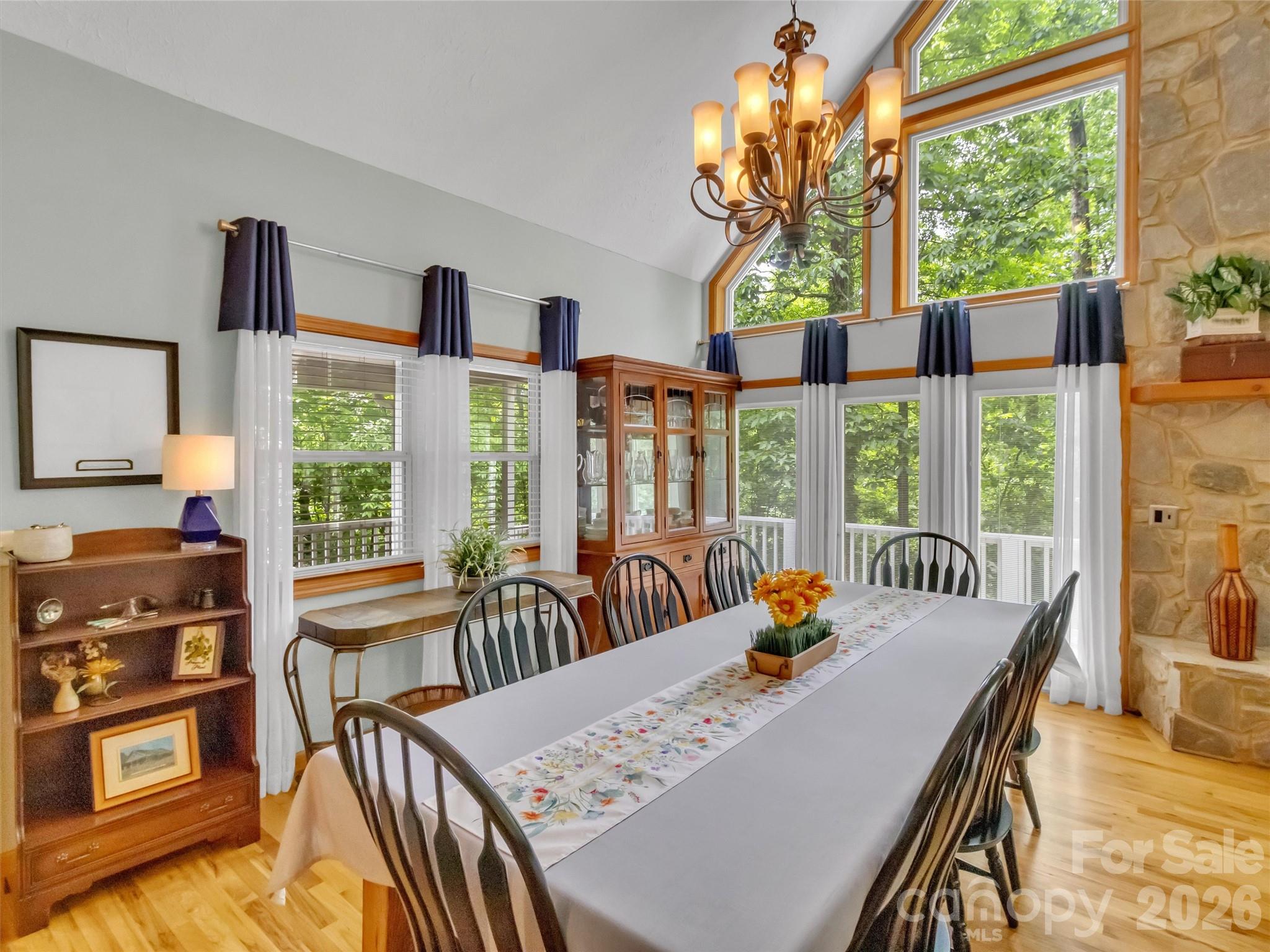 33 Buttercup Place — Maggie Valley