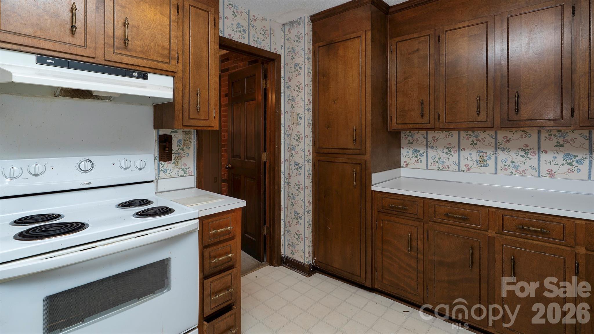 1141 Cameo Court — Charlotte