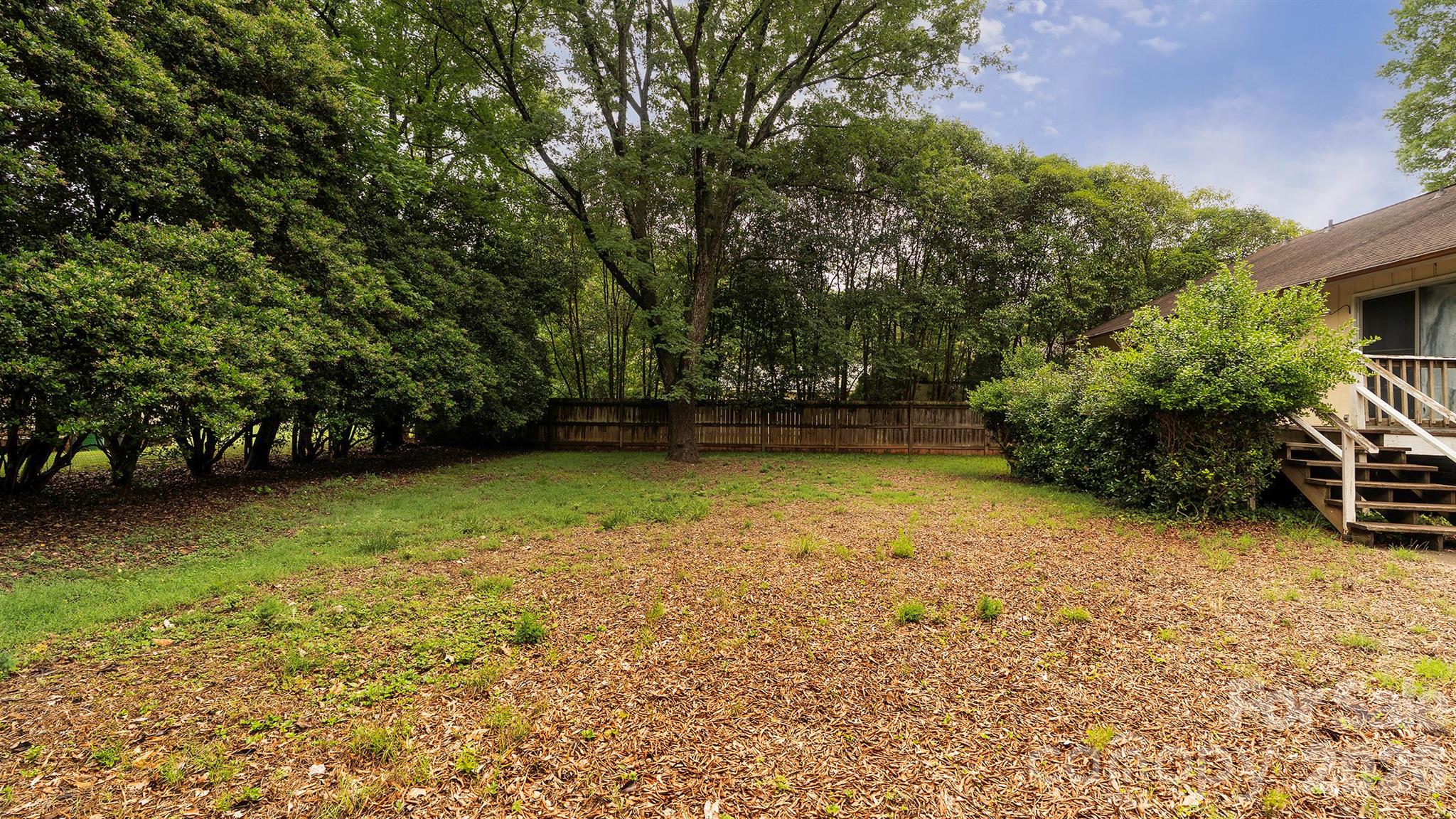 1141 Cameo Court — Charlotte