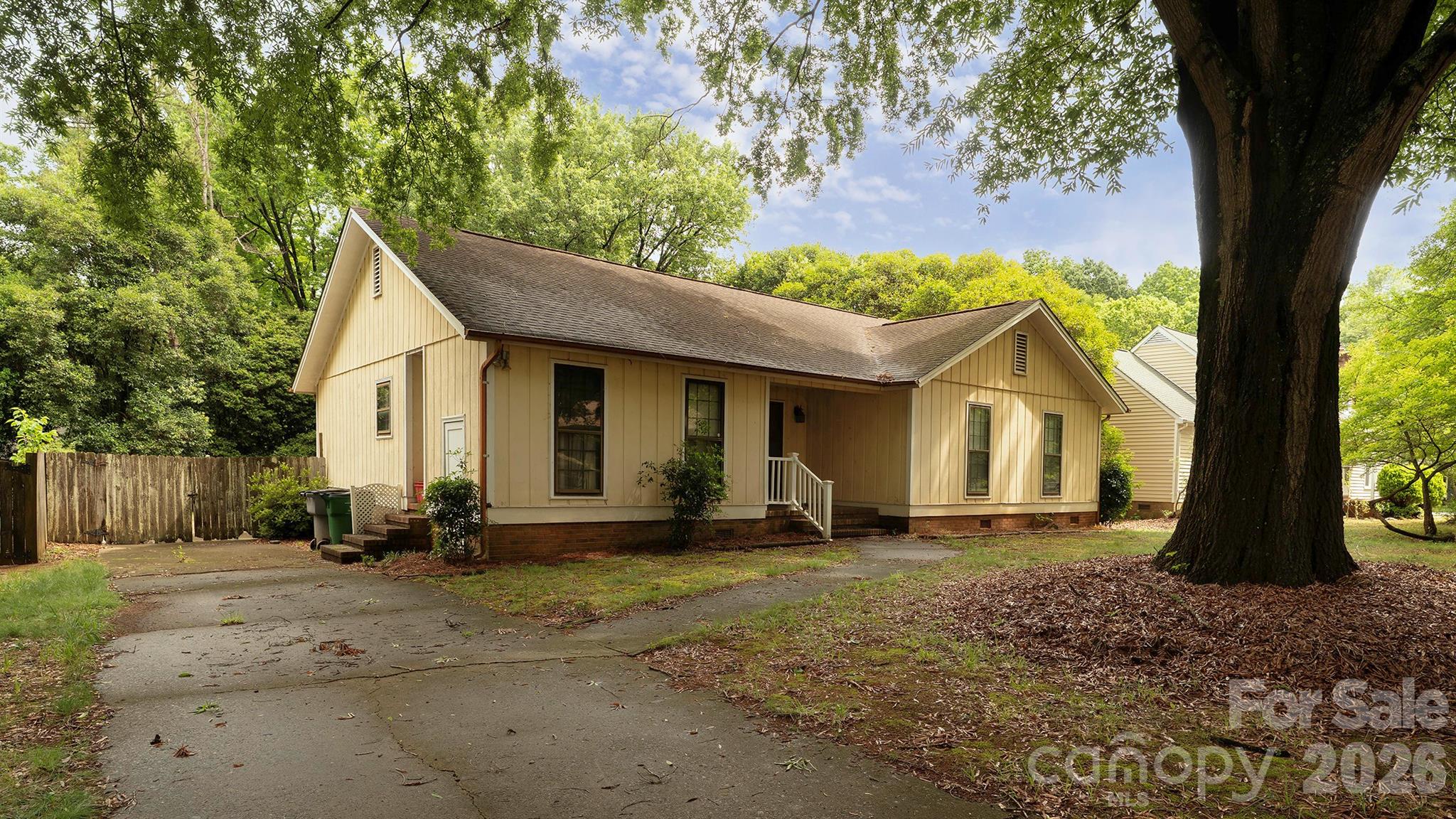 1141 Cameo Court — Charlotte