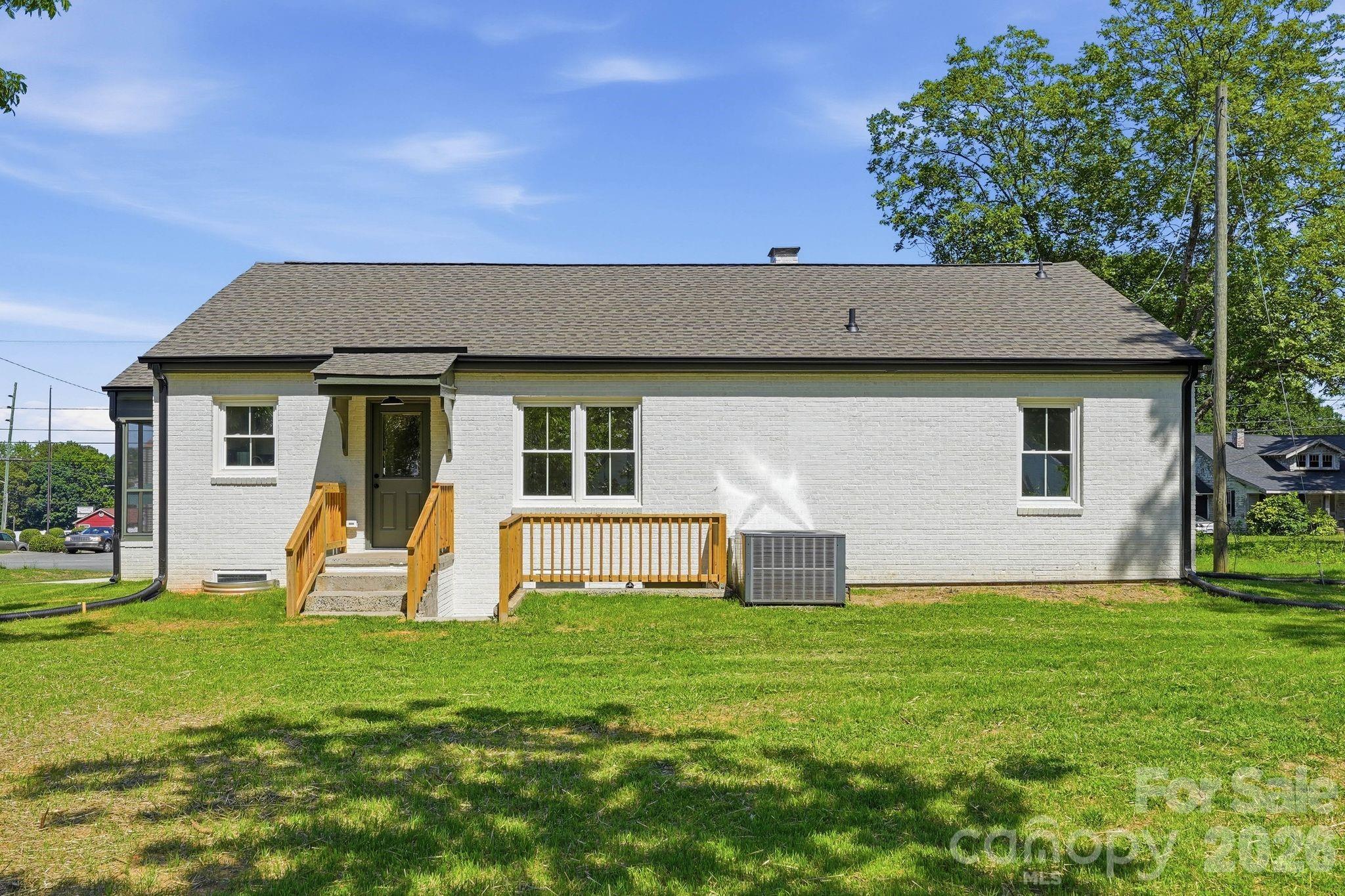 417 Linwood Road — Gastonia