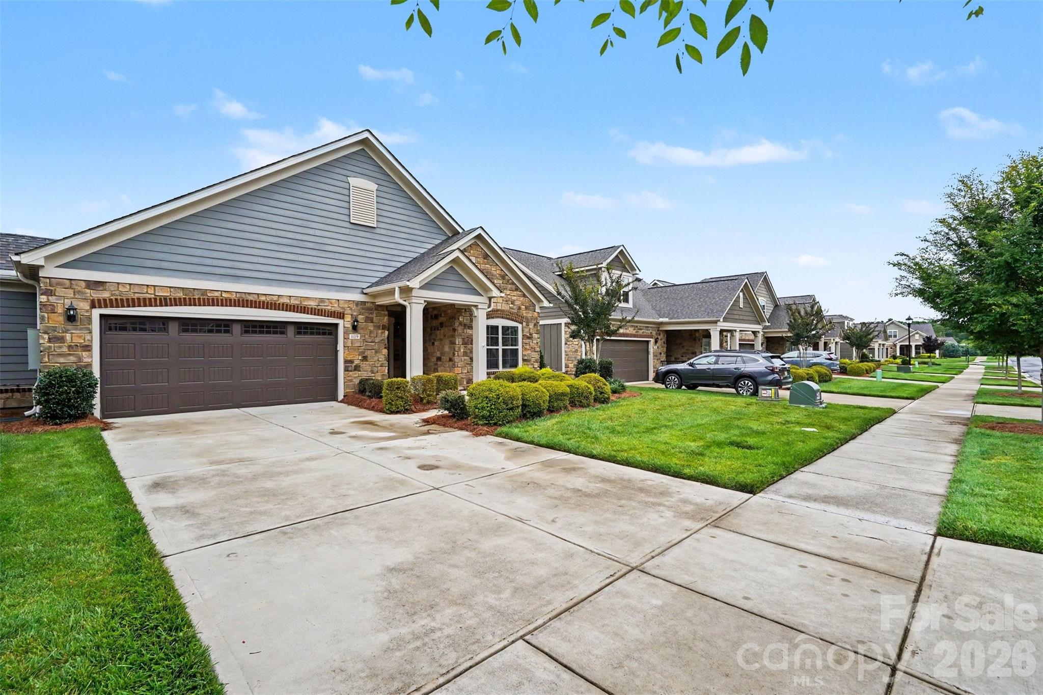 1119 Millview Lane — Matthews