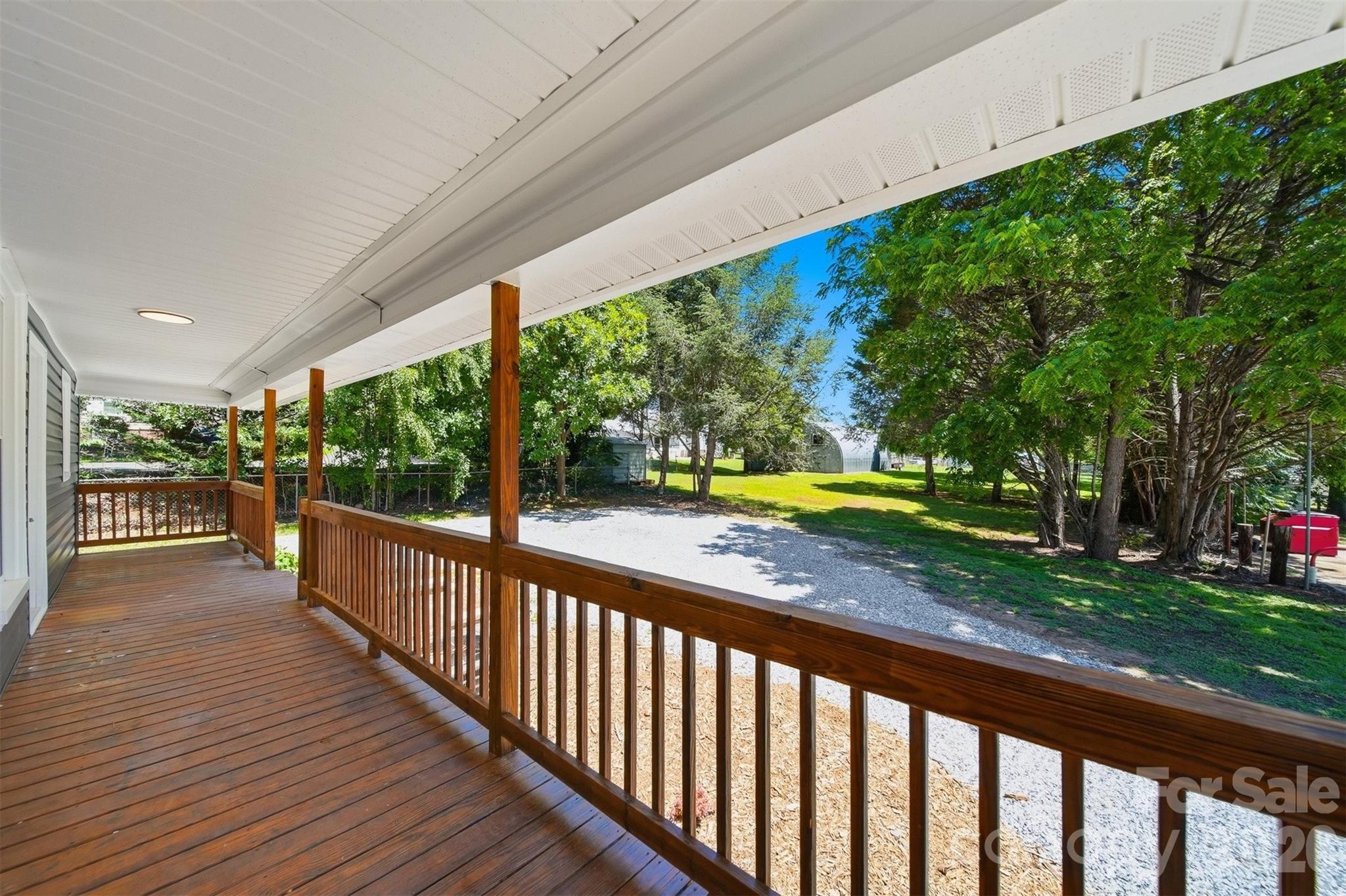 1303 S Sterling Street — Morganton