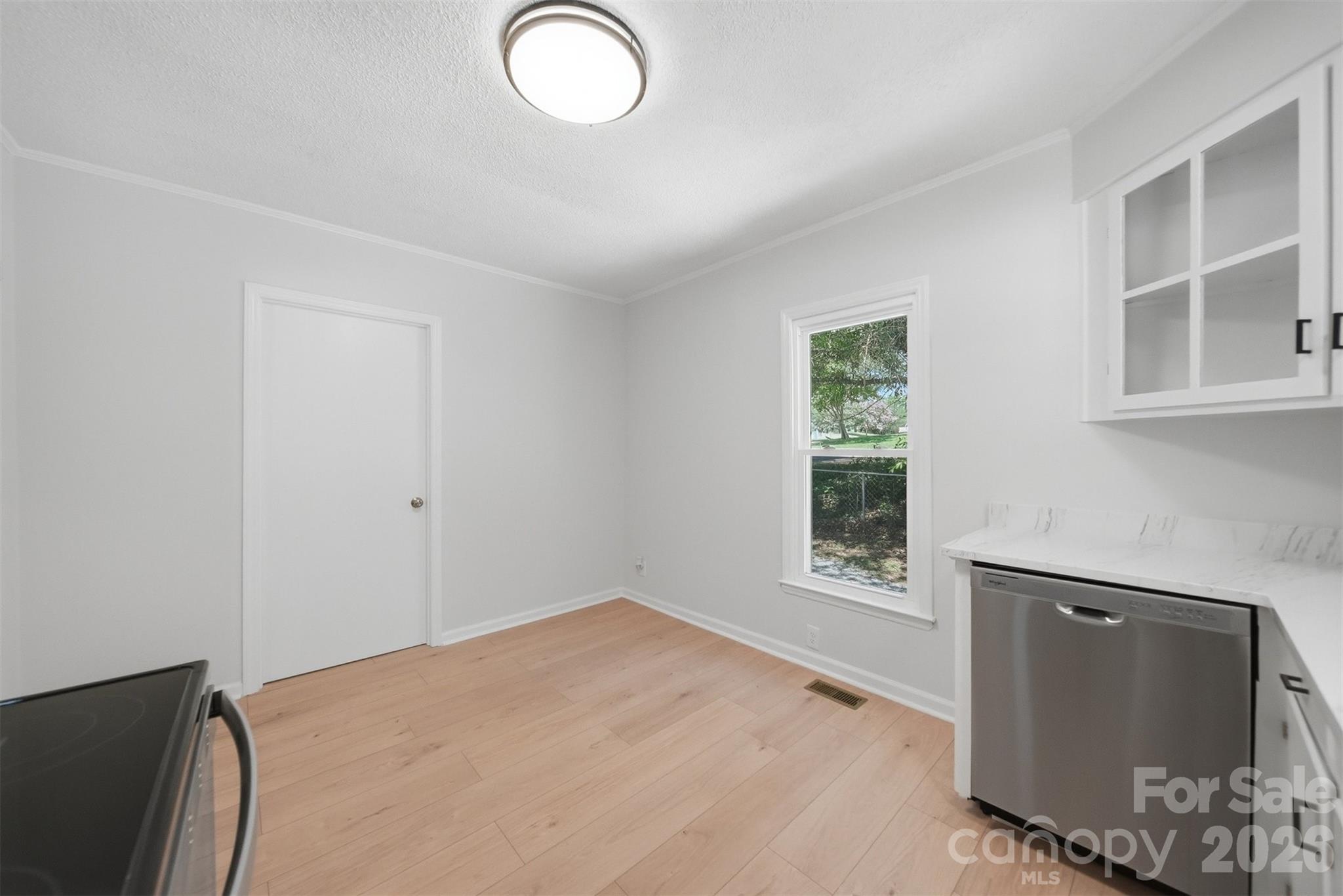 1303 S Sterling Street — Morganton