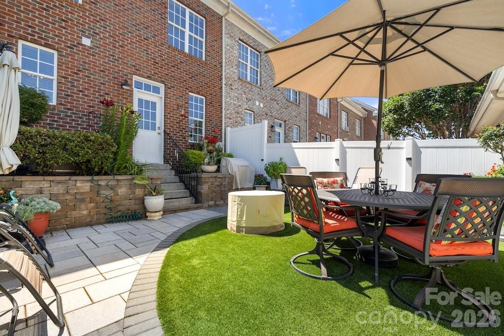 142 Singleton Road — Mooresville