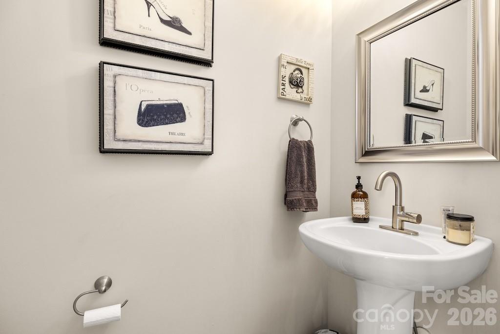 142 Singleton Road — Mooresville