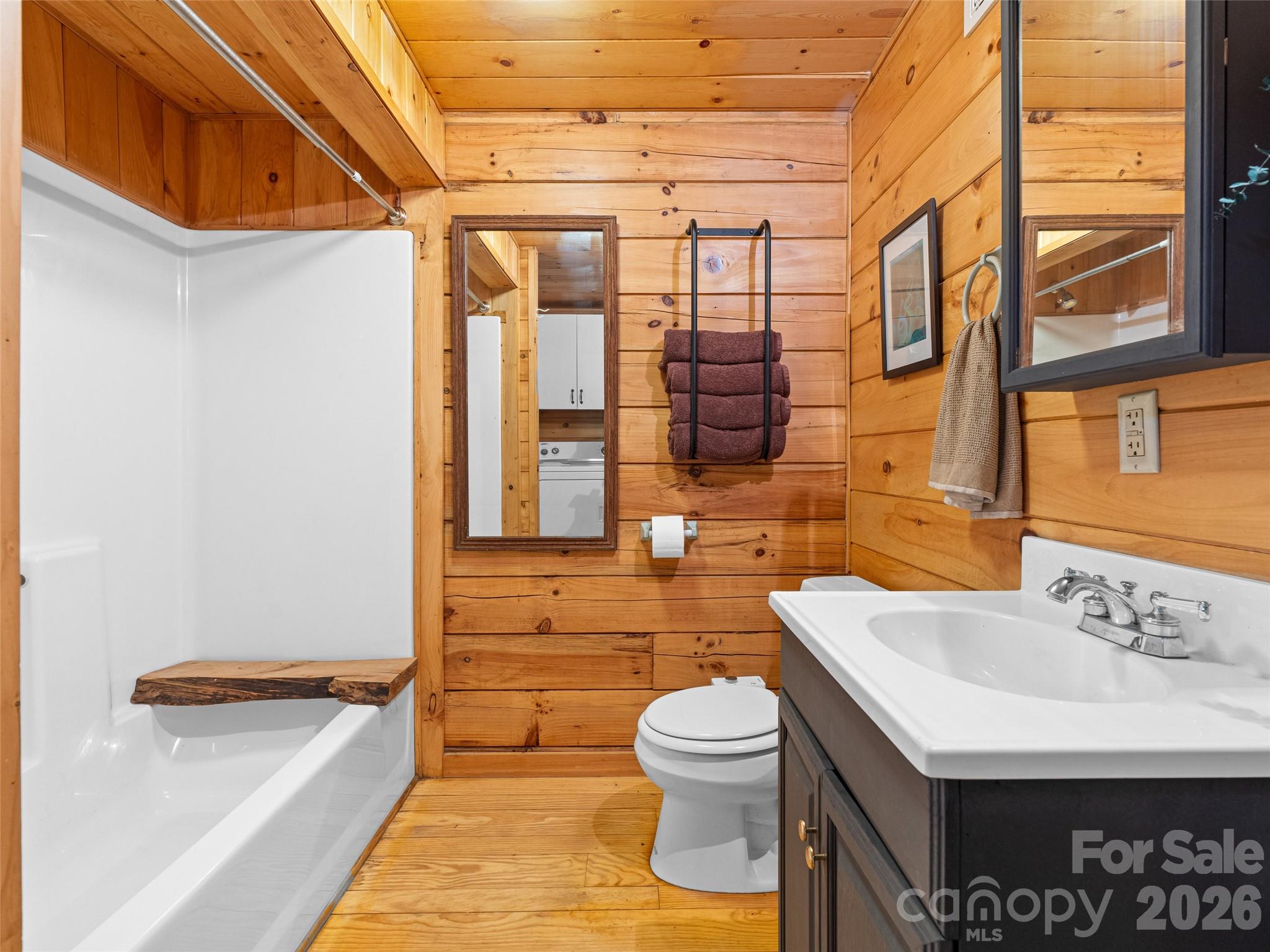 520 Patricia Road — Black Mountain