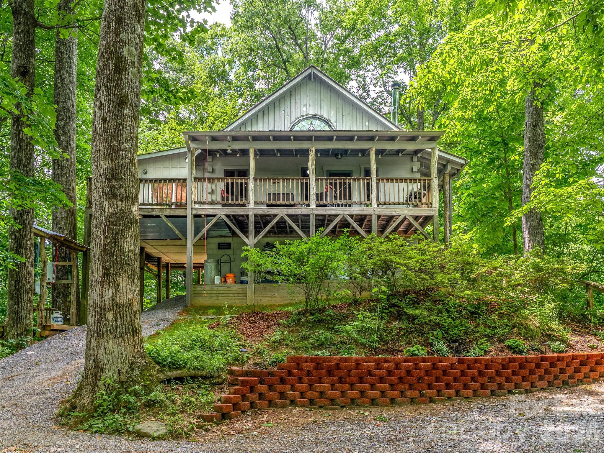 520 Patricia Road — Black Mountain