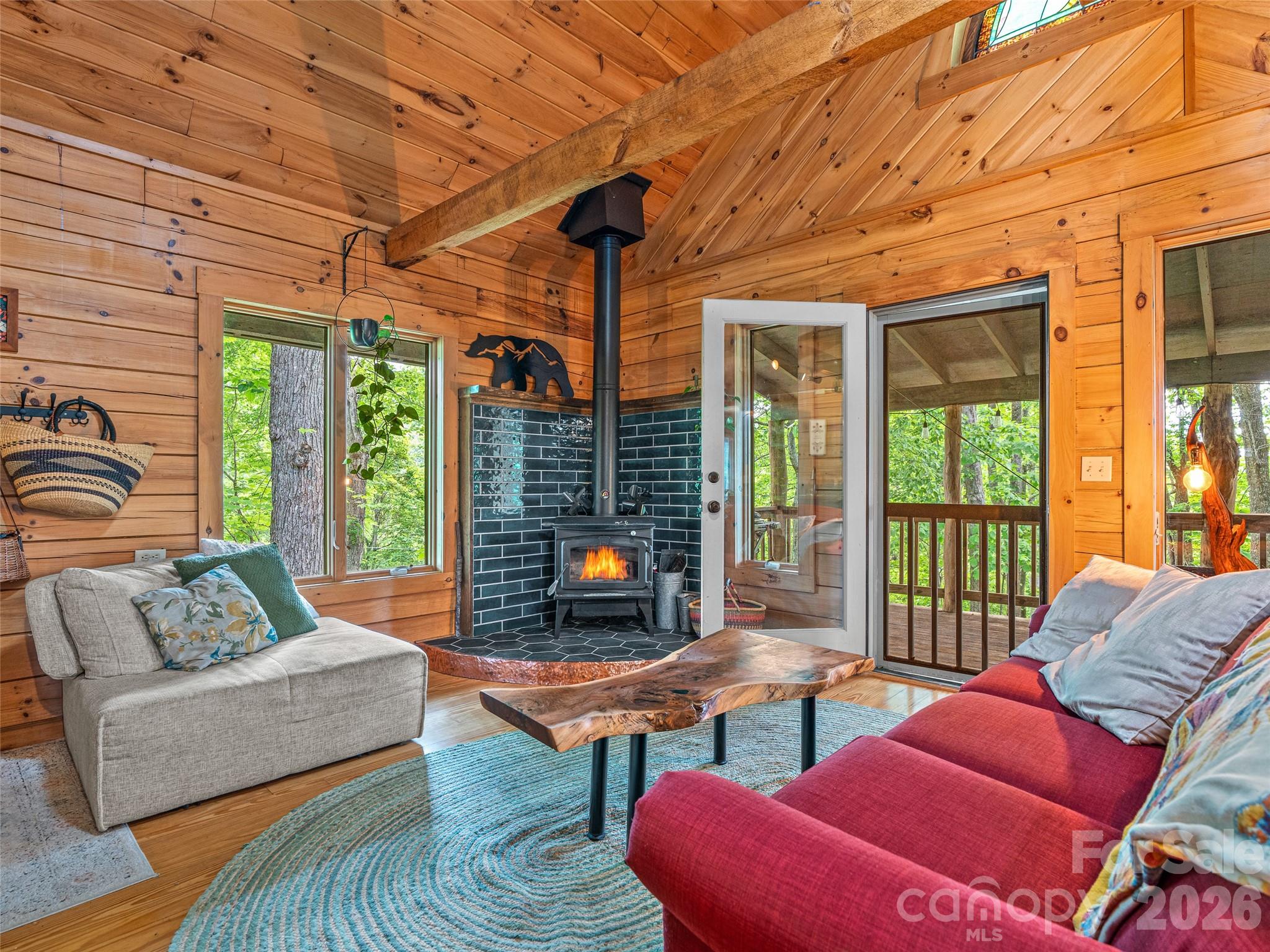 520 Patricia Road — Black Mountain