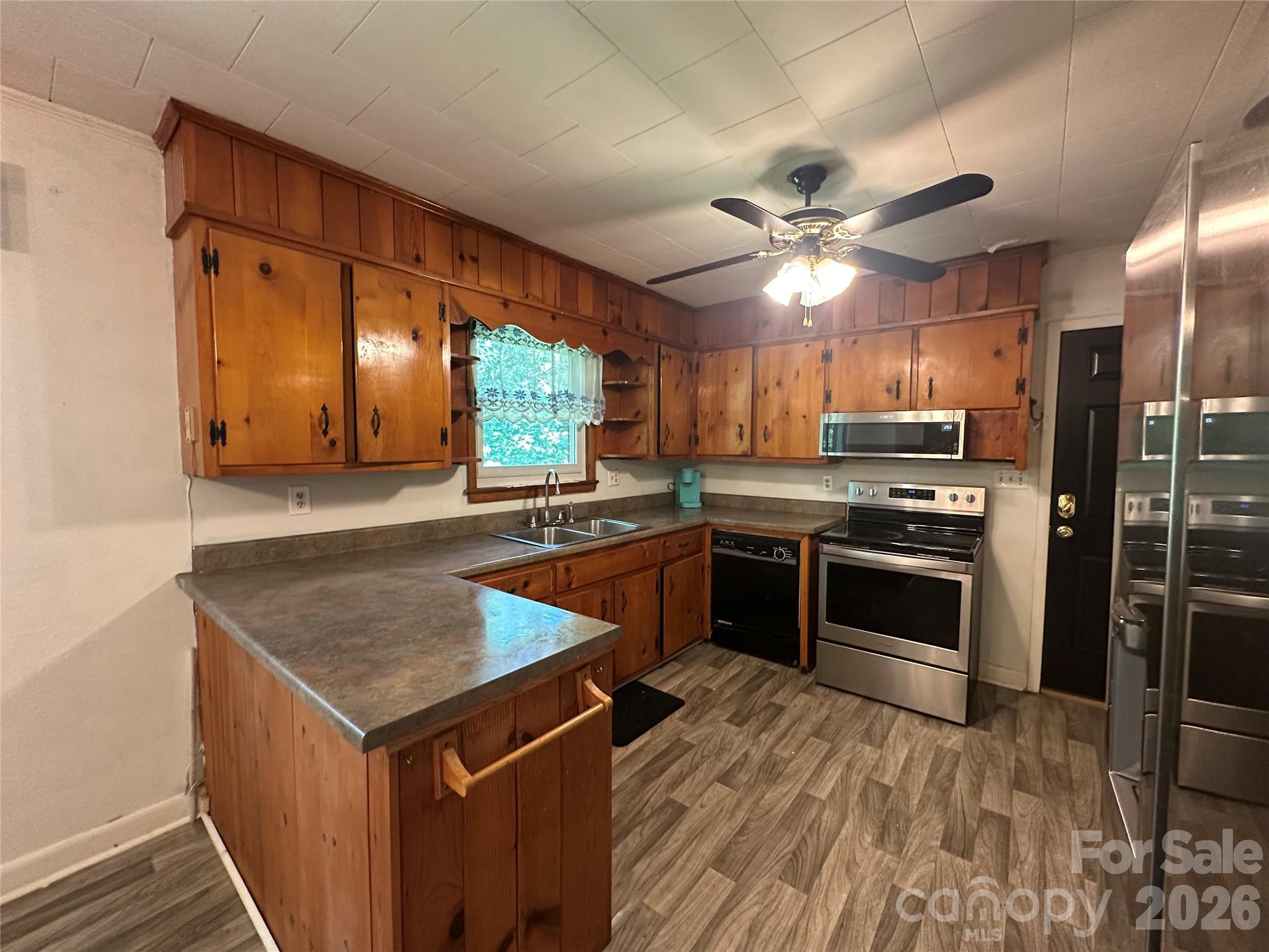 2939 Links Drive — Granite Falls